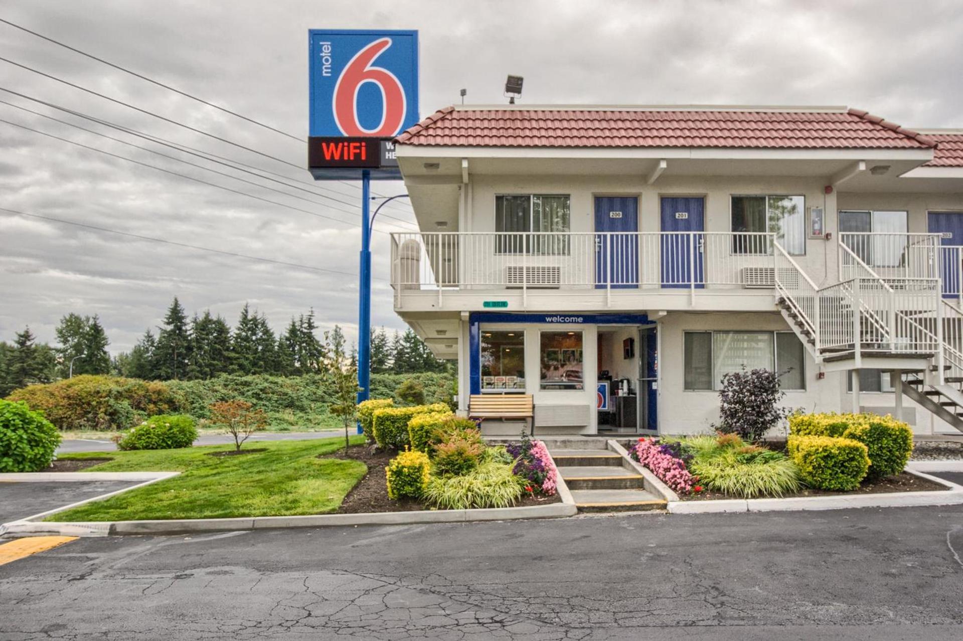 Motel 6-Everett, WA - South photo 2
