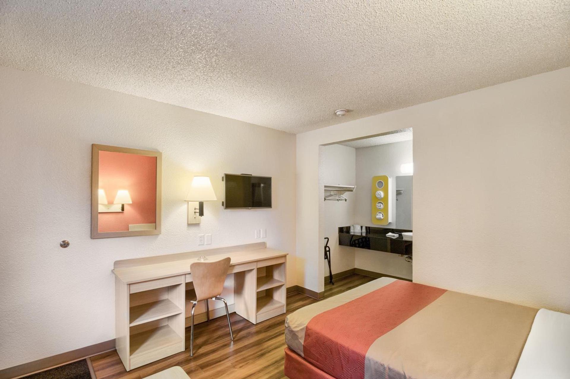 Motel 6-Everett, WA - South photo 20
