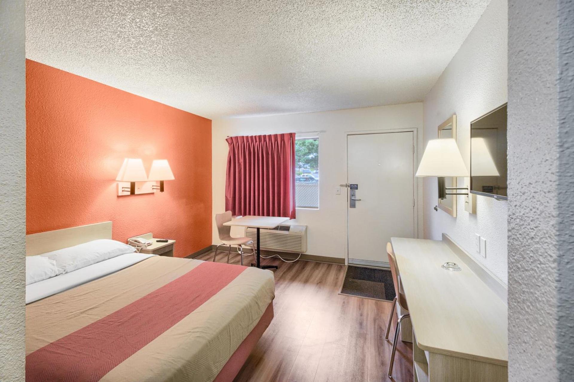 Motel 6-Everett, WA - South photo 21