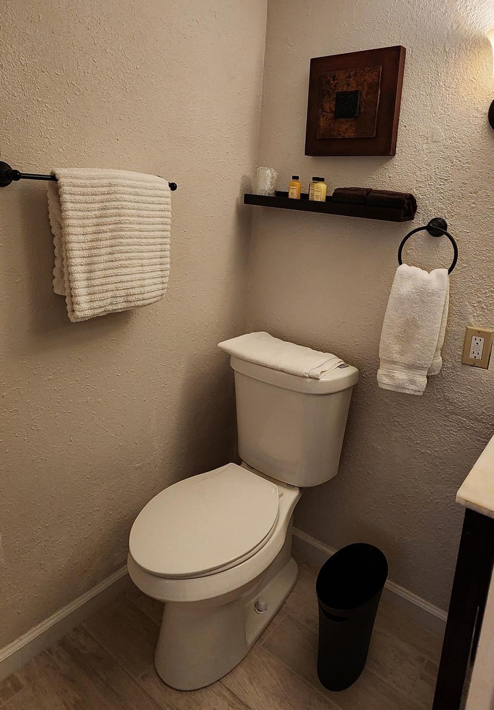 Lily Creek Lodge photo 92