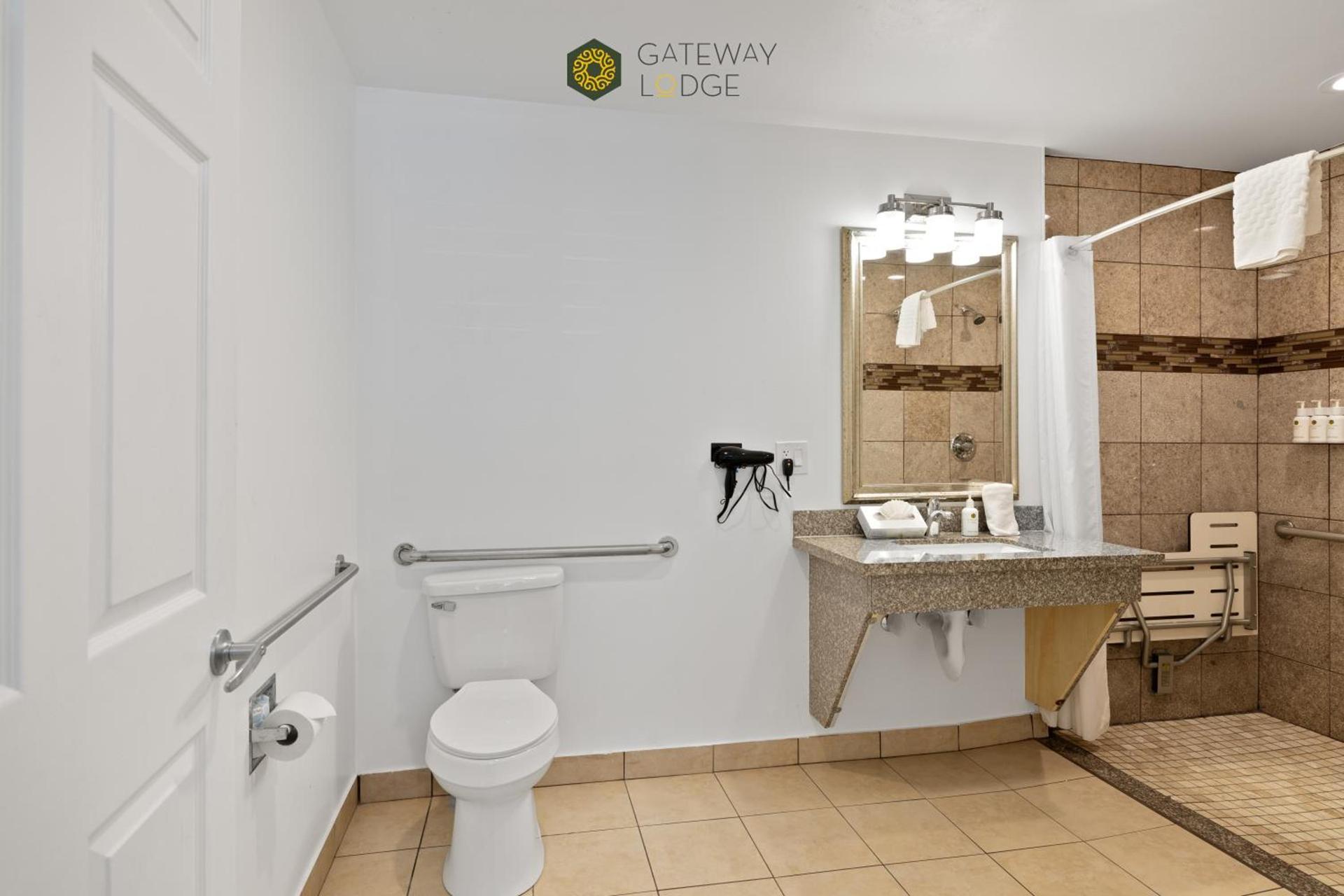 Gateway Lodge photo 29