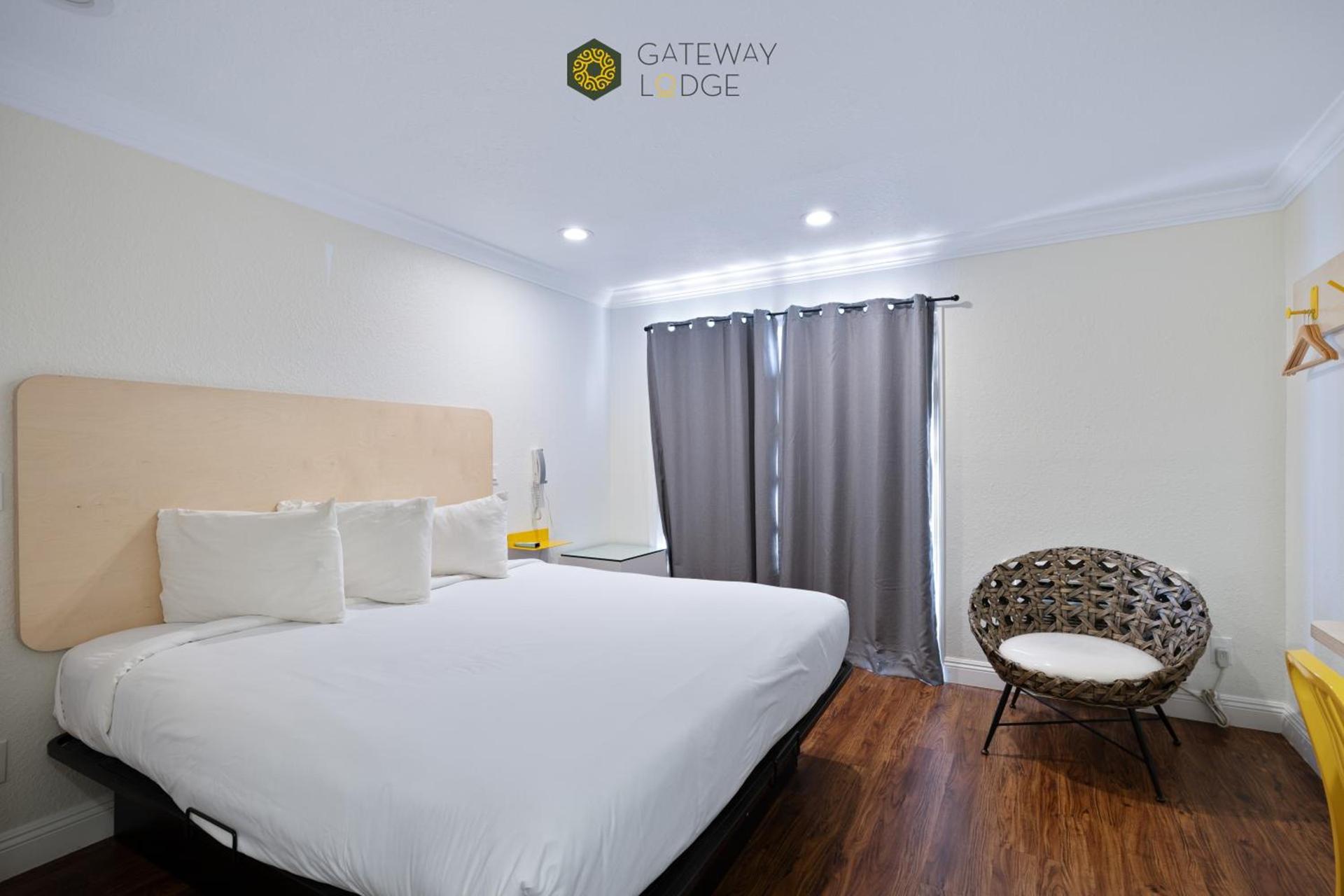 Gateway Lodge photo 39