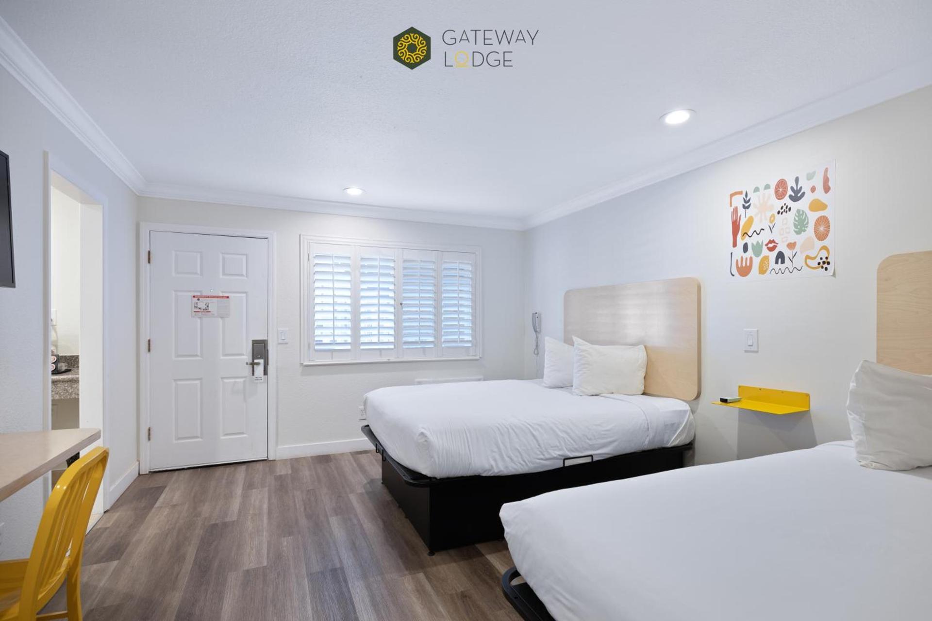 Gateway Lodge photo 26