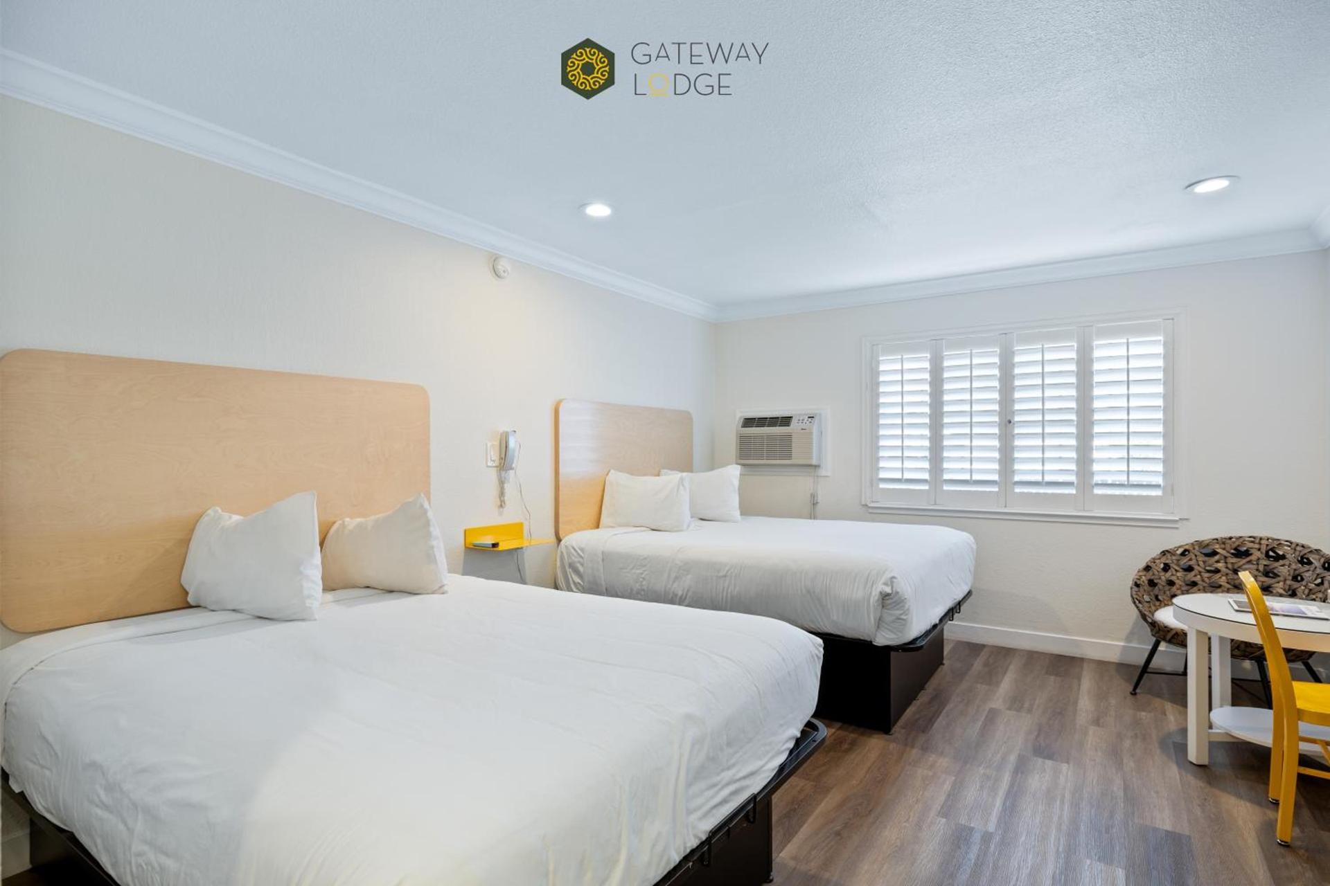 Gateway Lodge photo 38