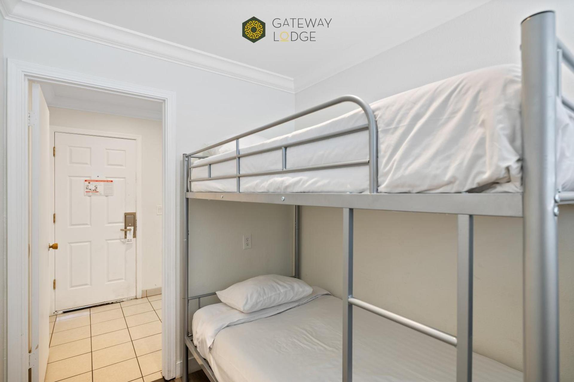Gateway Lodge photo 33
