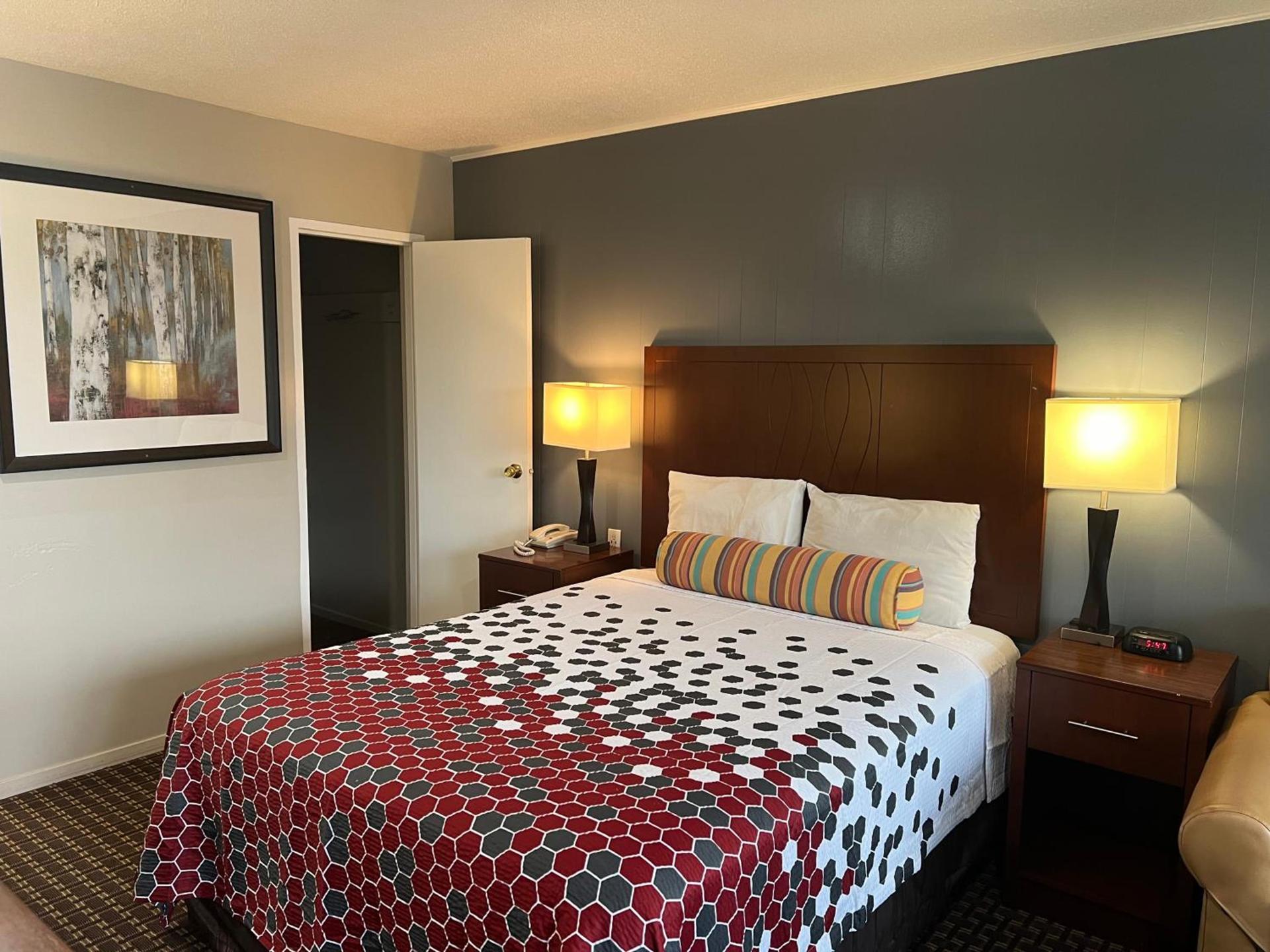 Travelers Inn Eugene University photo 11