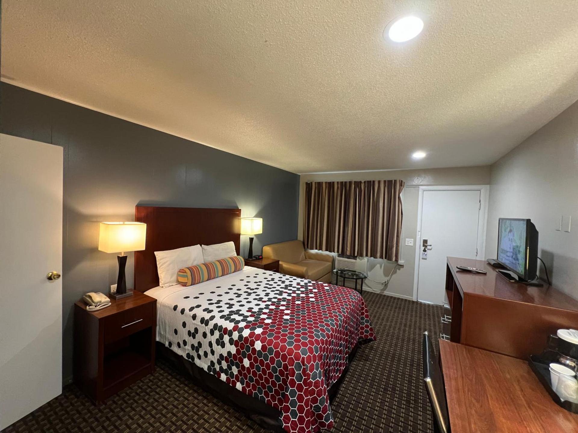 Travelers Inn Eugene University photo 12
