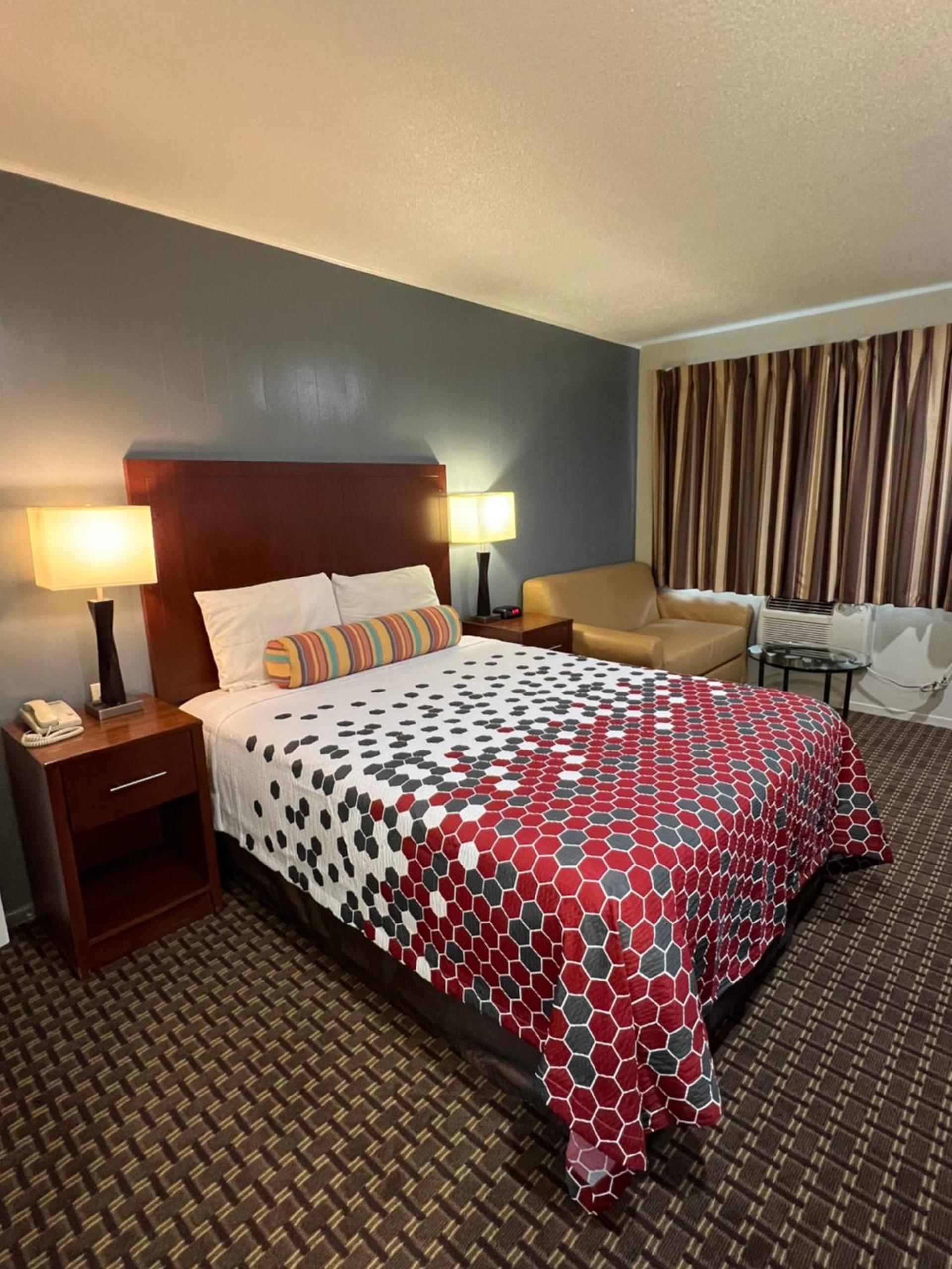 Travelers Inn Eugene University photo 13