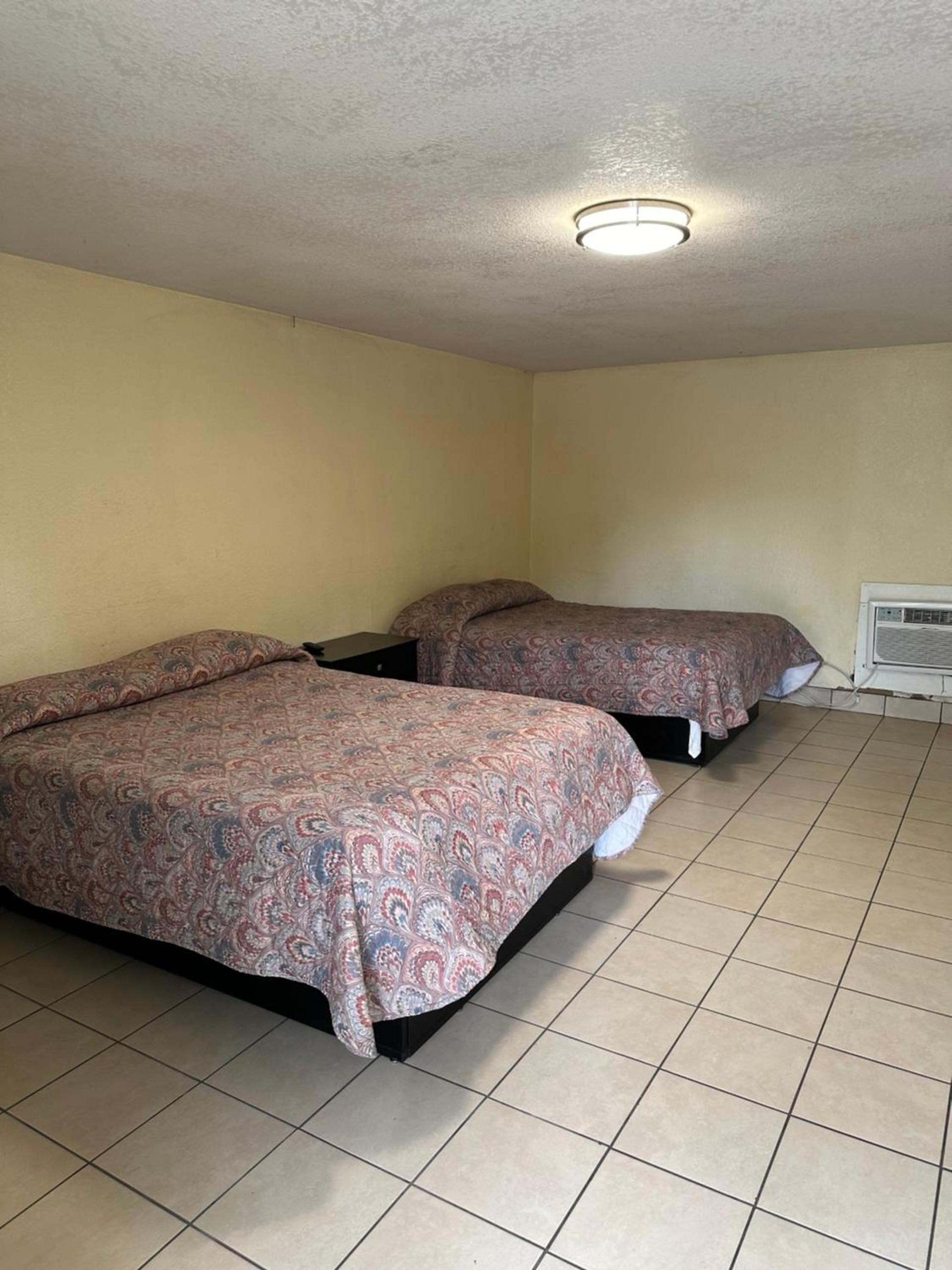 Sands Motel photo 8