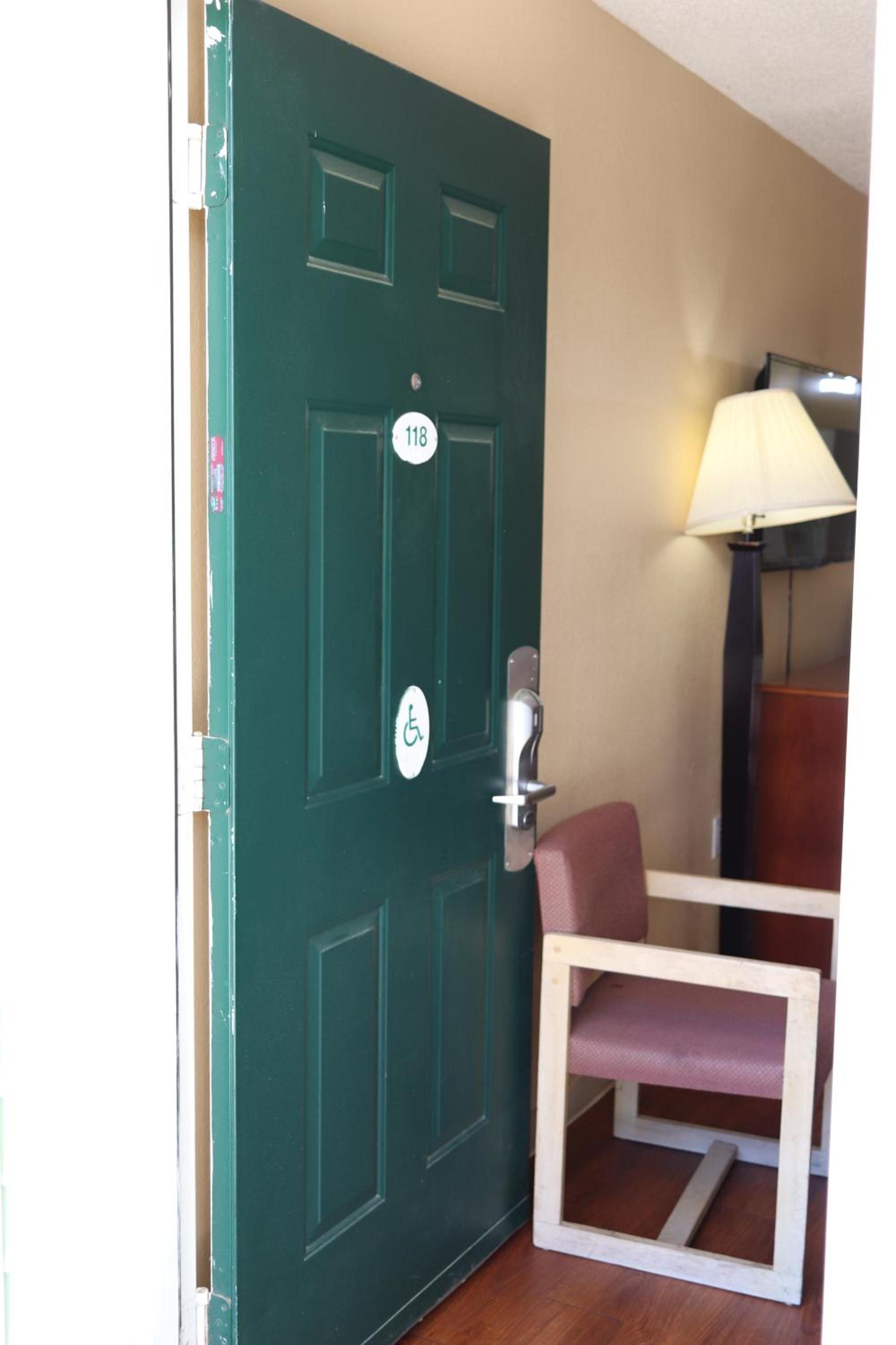 Woodstream Inn photo 9