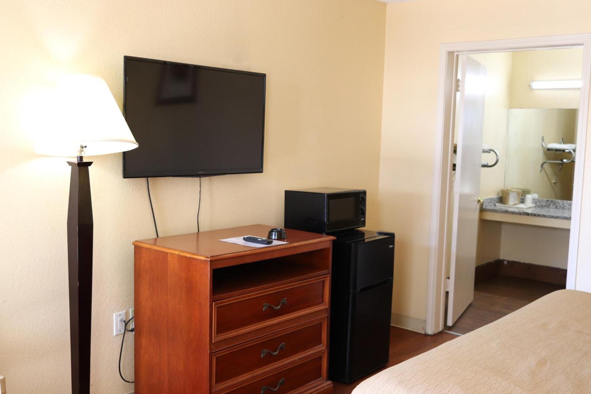 Woodstream Inn photo 16