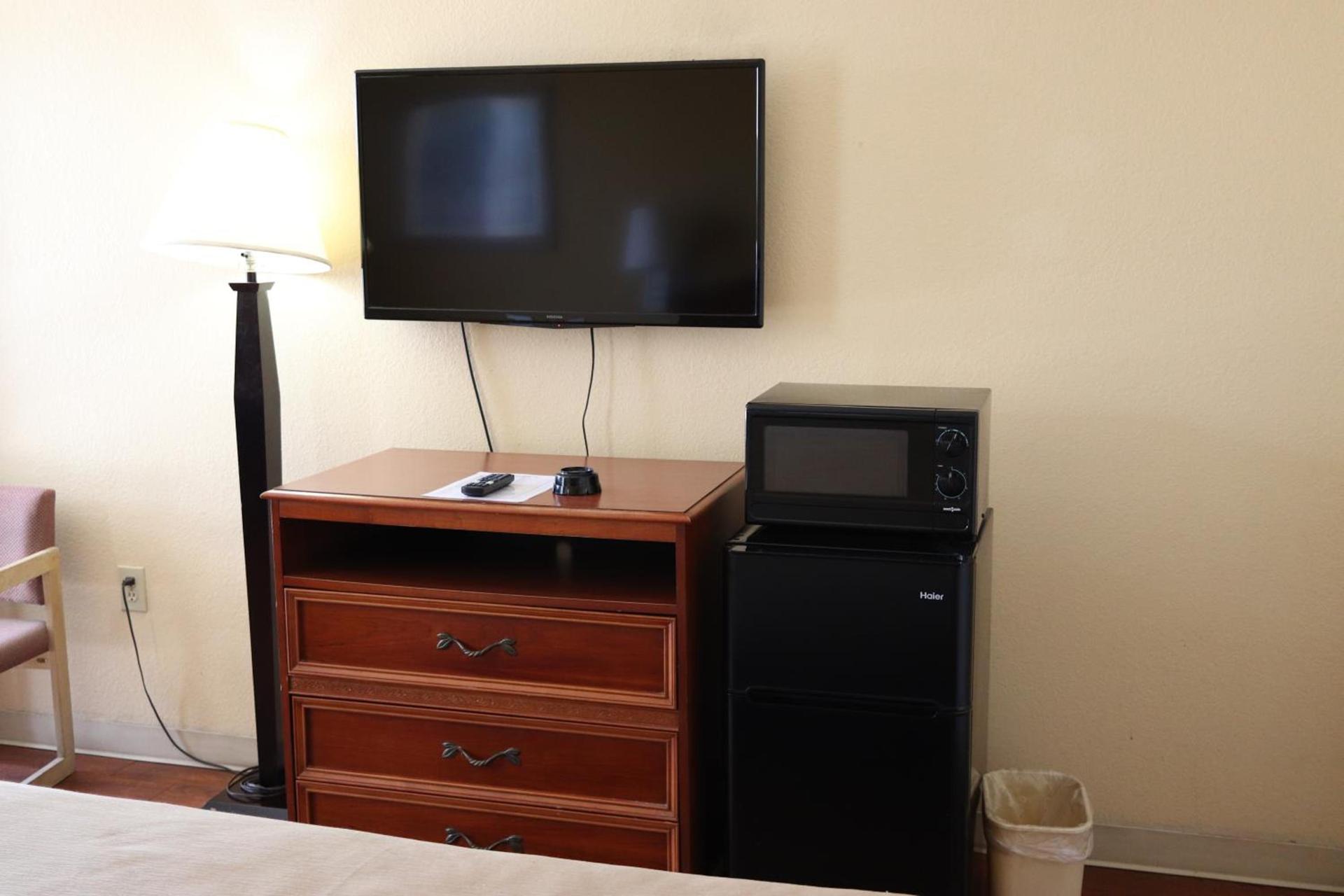 Woodstream Inn photo 39