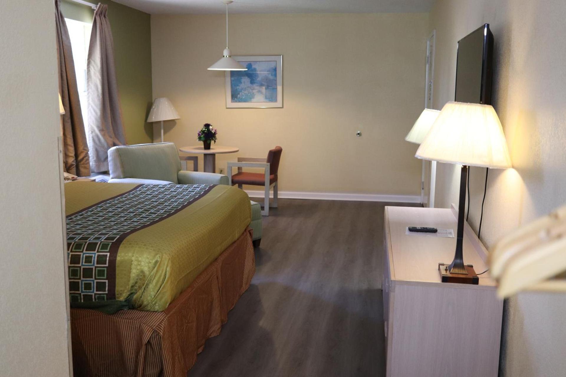 Woodstream Inn photo 50