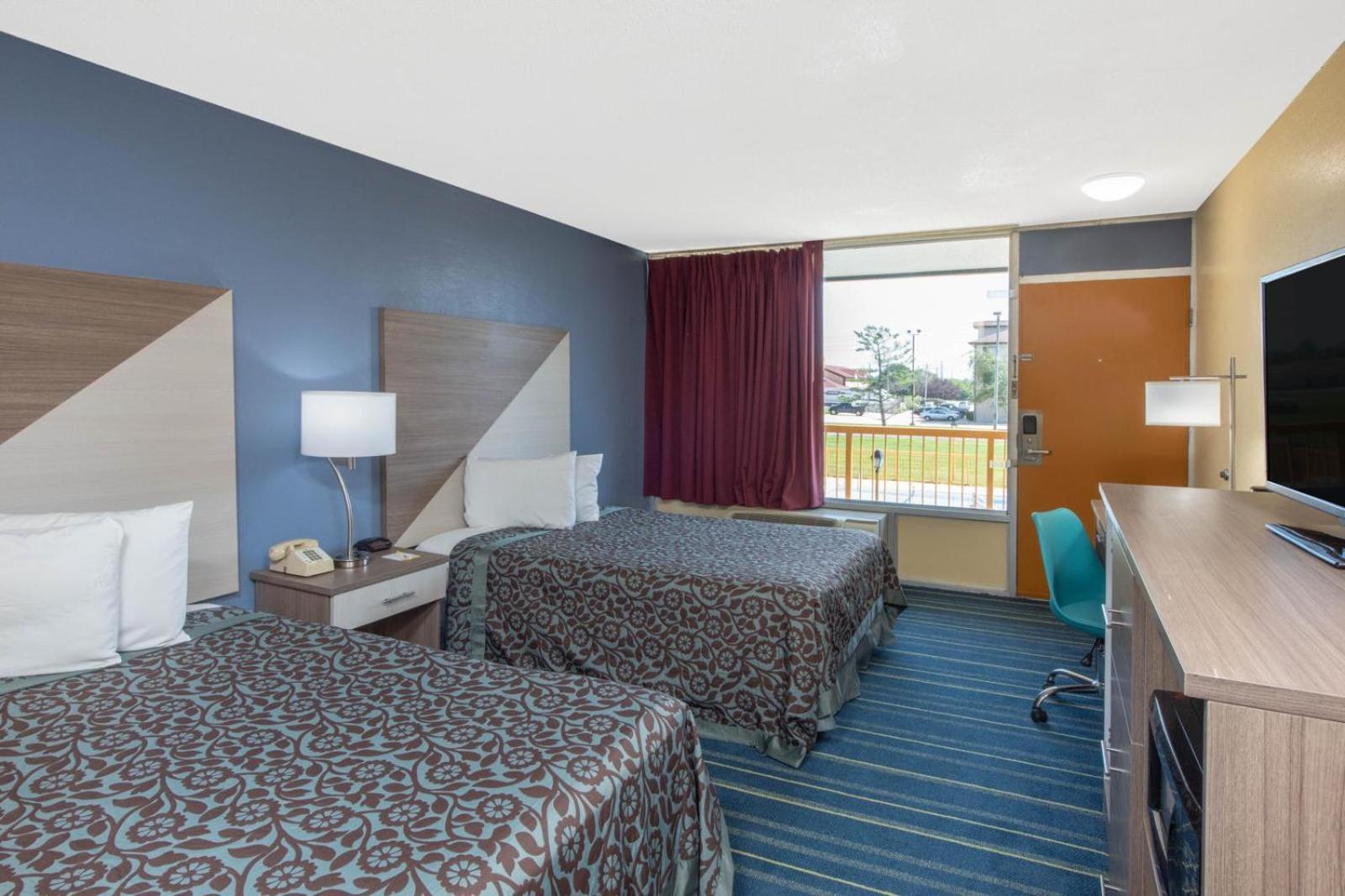 Days Inn by Wyndham Salem, IL photo 4