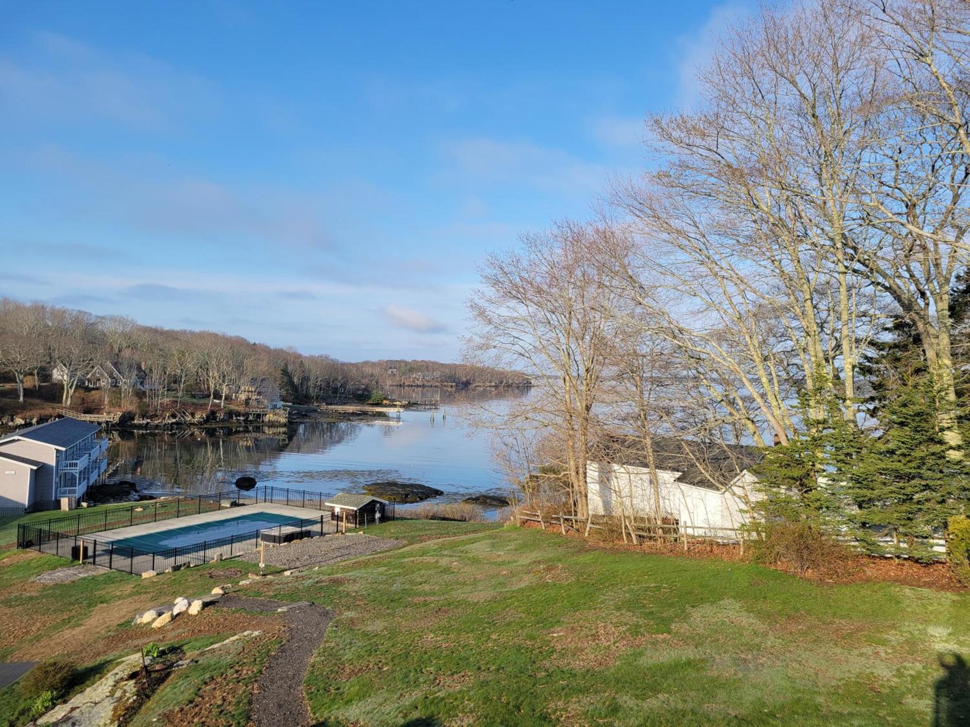 Smuggler's Cove Inn photo 39