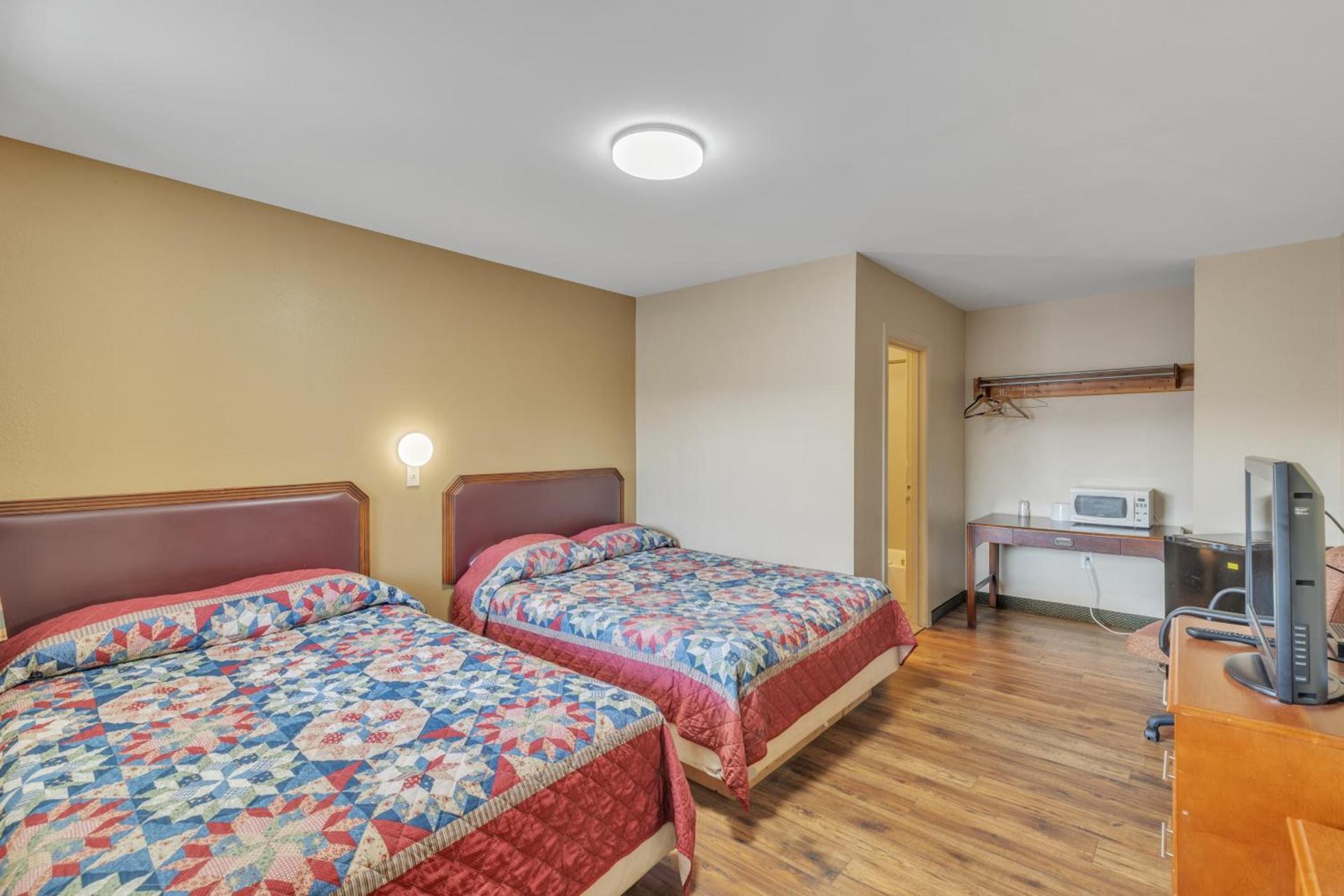 Viking Motel-Detroit photo 7