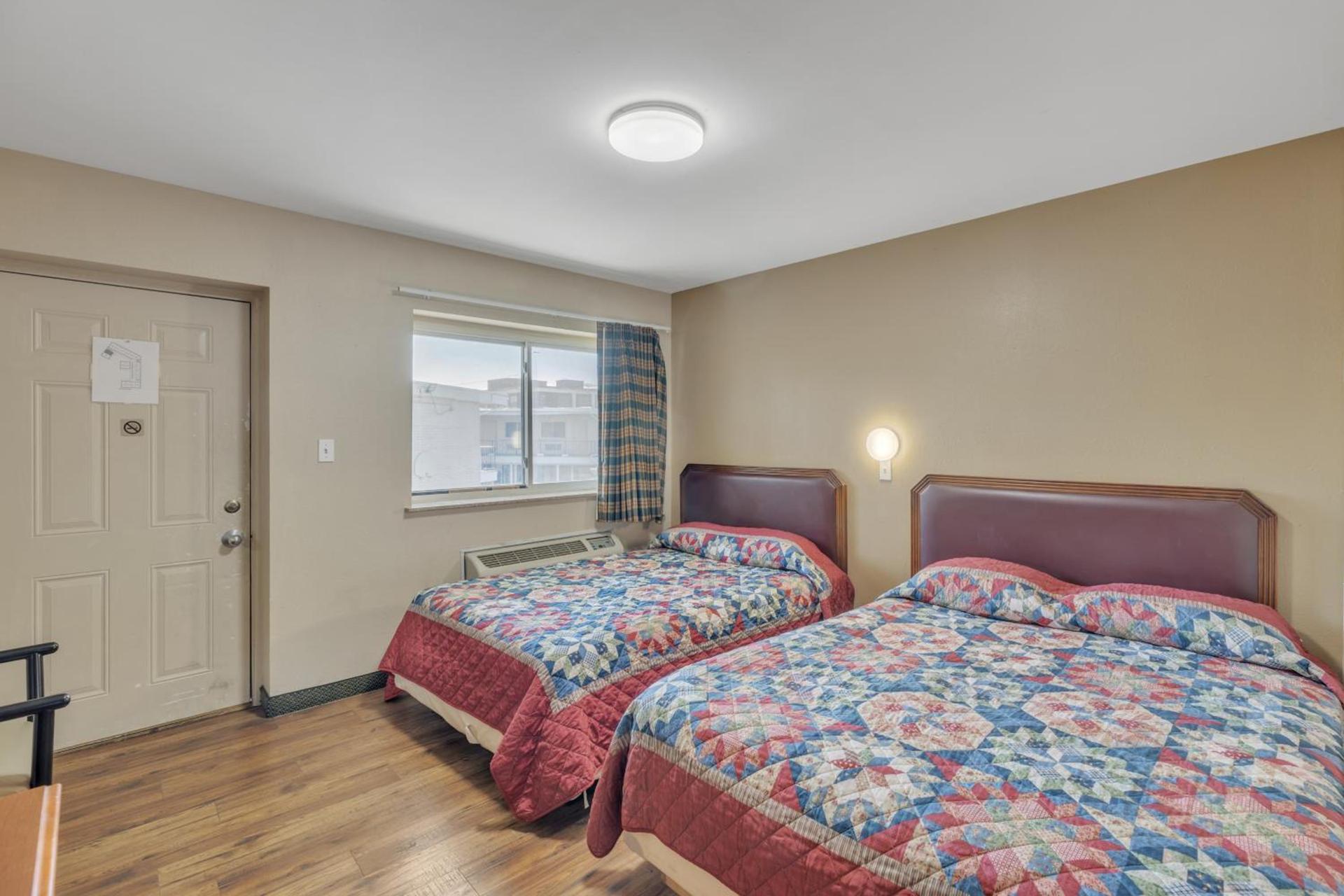 Viking Motel-Detroit photo 10