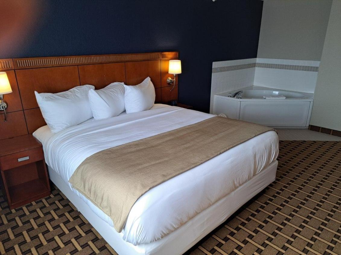 Crossroads Hotel photo 13