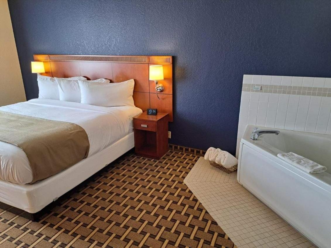 Crossroads Hotel photo 14