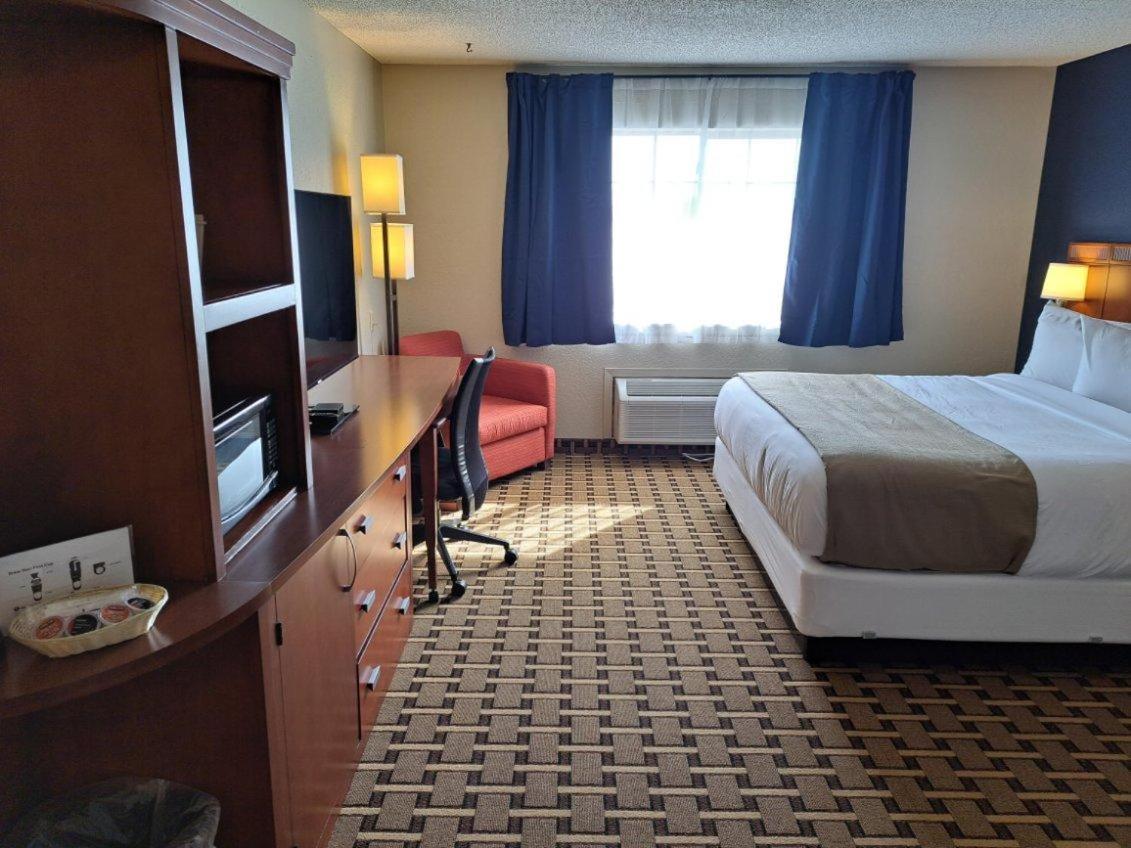 Crossroads Hotel photo 11