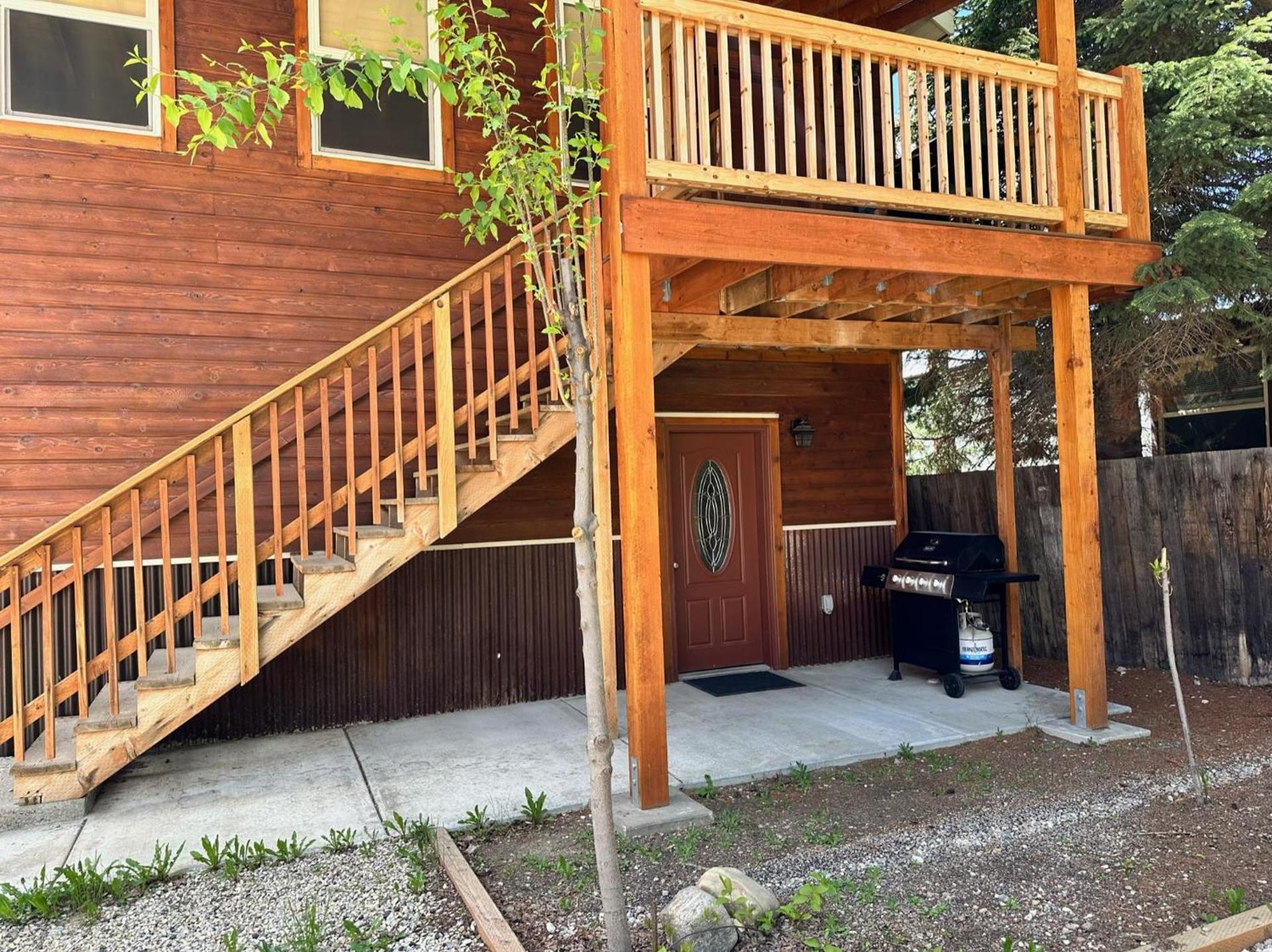 Yellowstone Cabins and RV photo 28