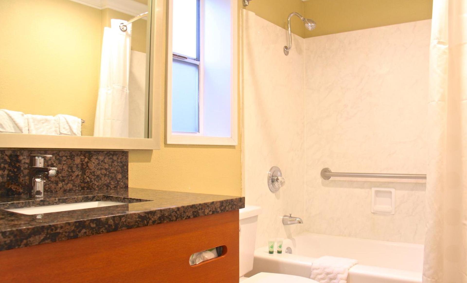 Inn at San Luis Obispo photo 31