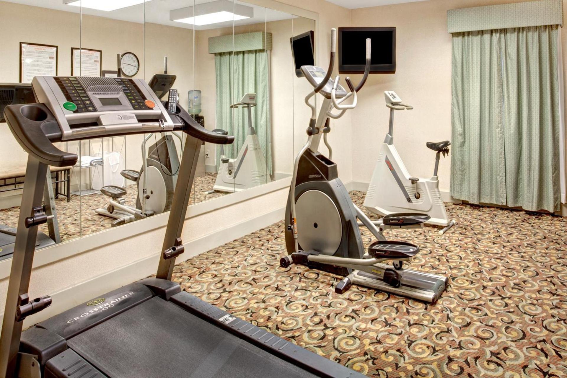 Ramada by Wyndham West Memphis photo 7