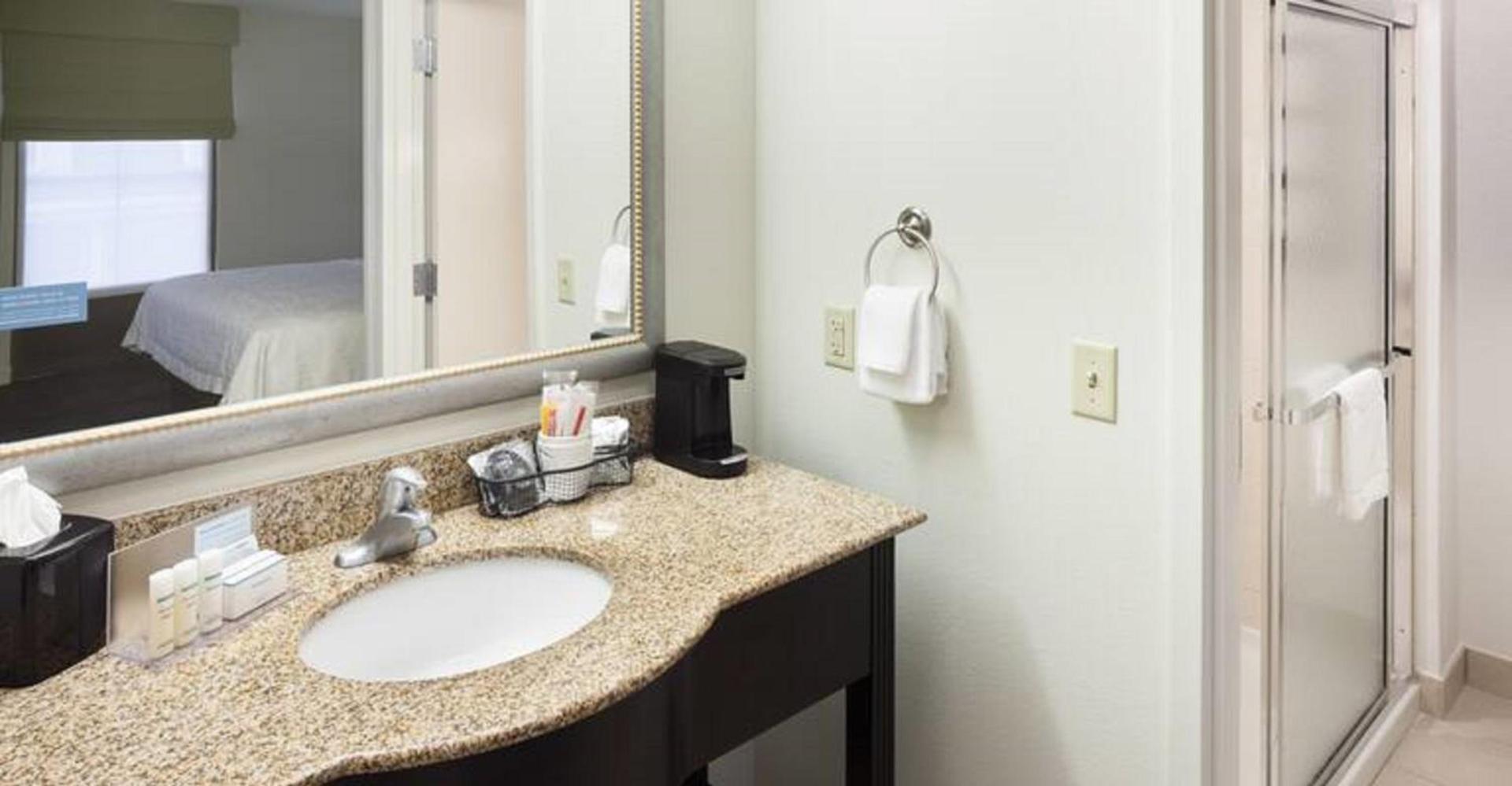Hampton Inn & Suites Gainesville Downtown photo 46