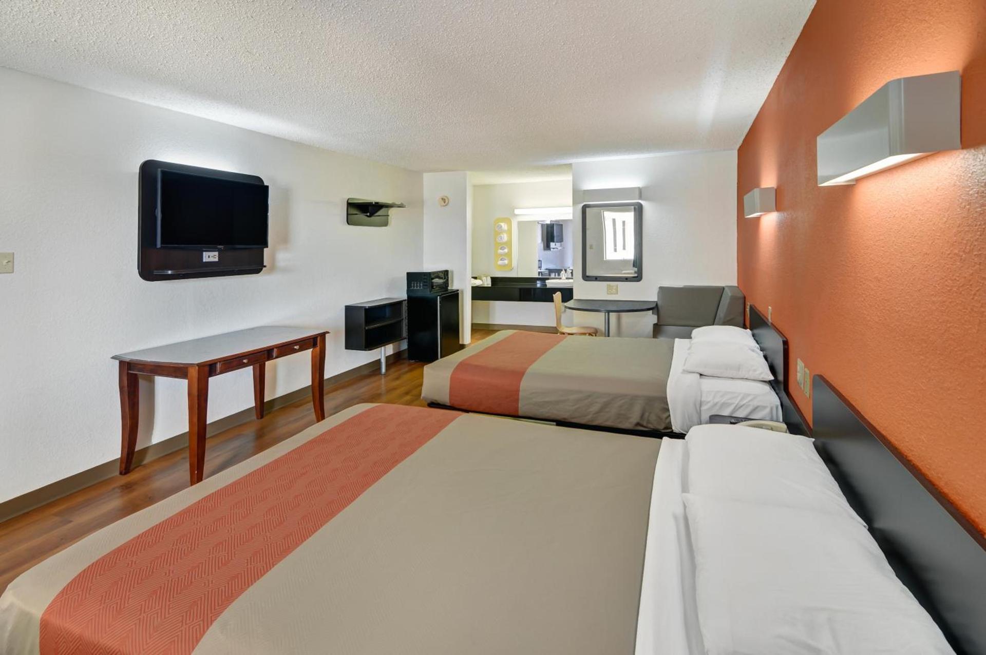 Motel 6-Lindale, TX photo 17