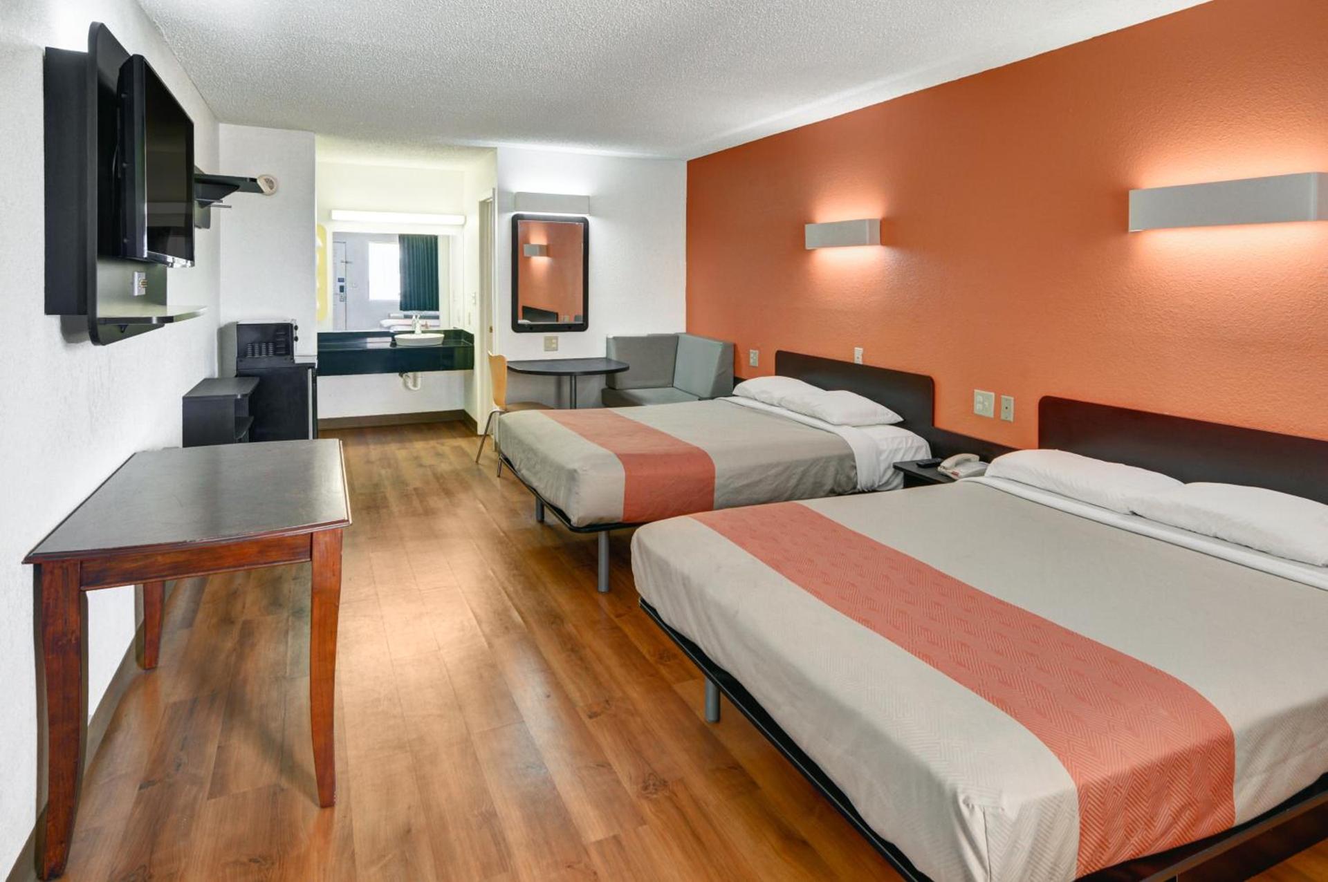Motel 6-Lindale, TX photo 18