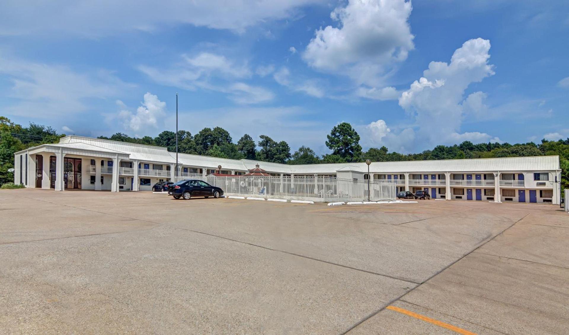 Motel 6-Lindale, TX photo 6