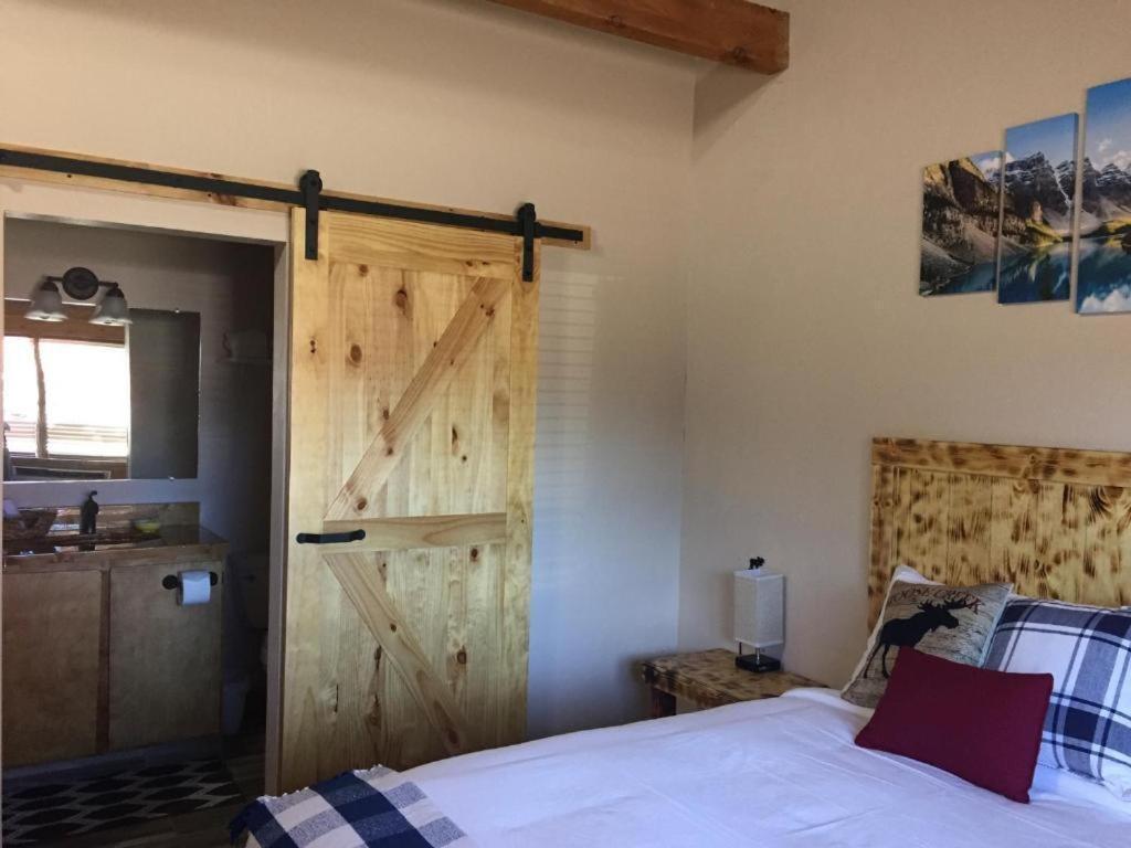 Ponderosa Inn photo 5
