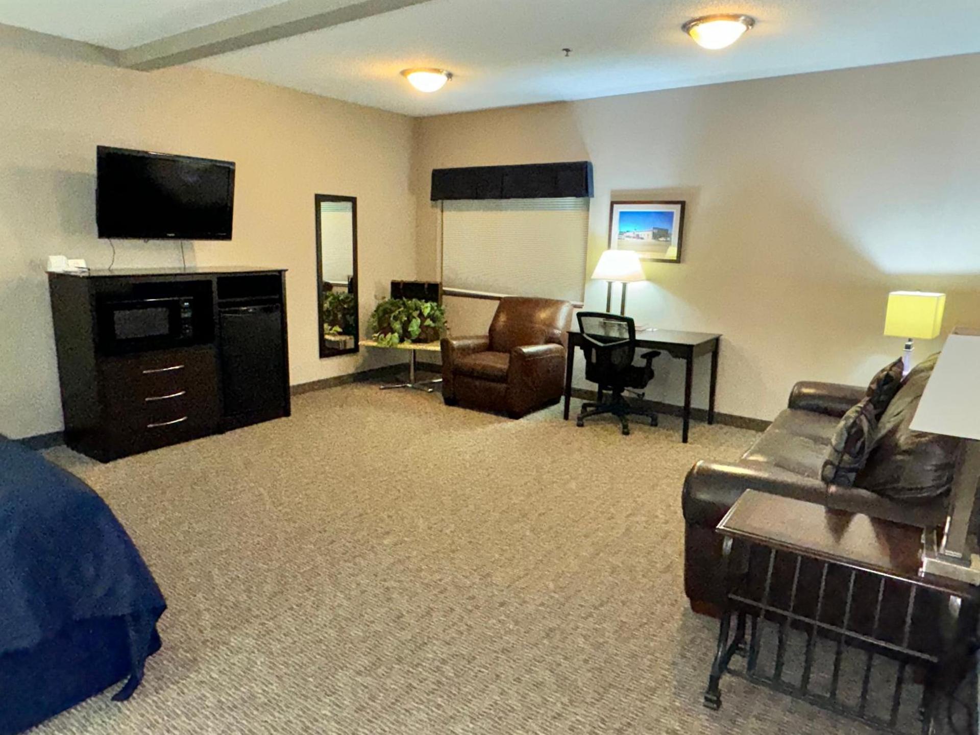 Garner INN & Suites photo 12