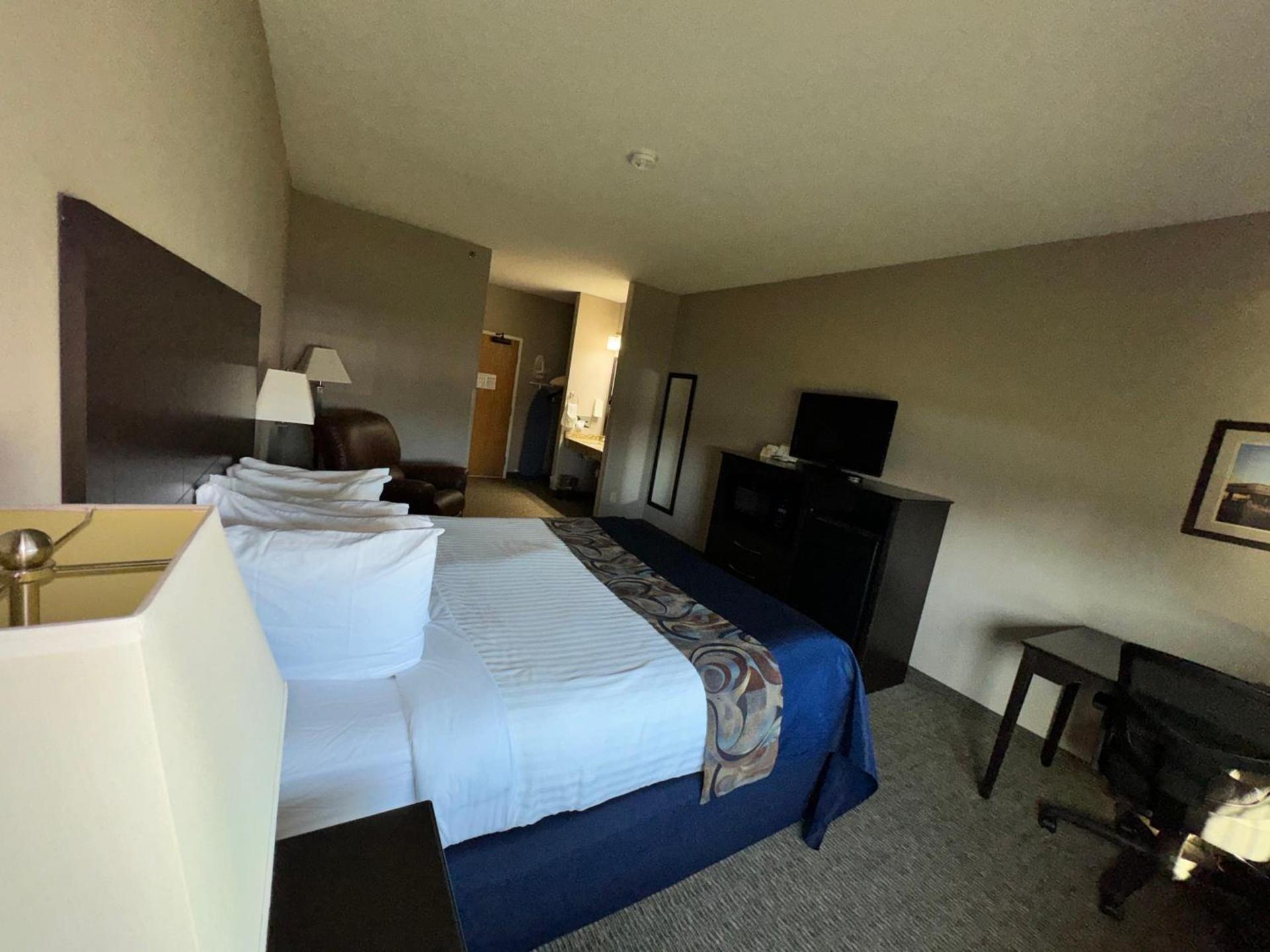Garner INN & Suites photo 29