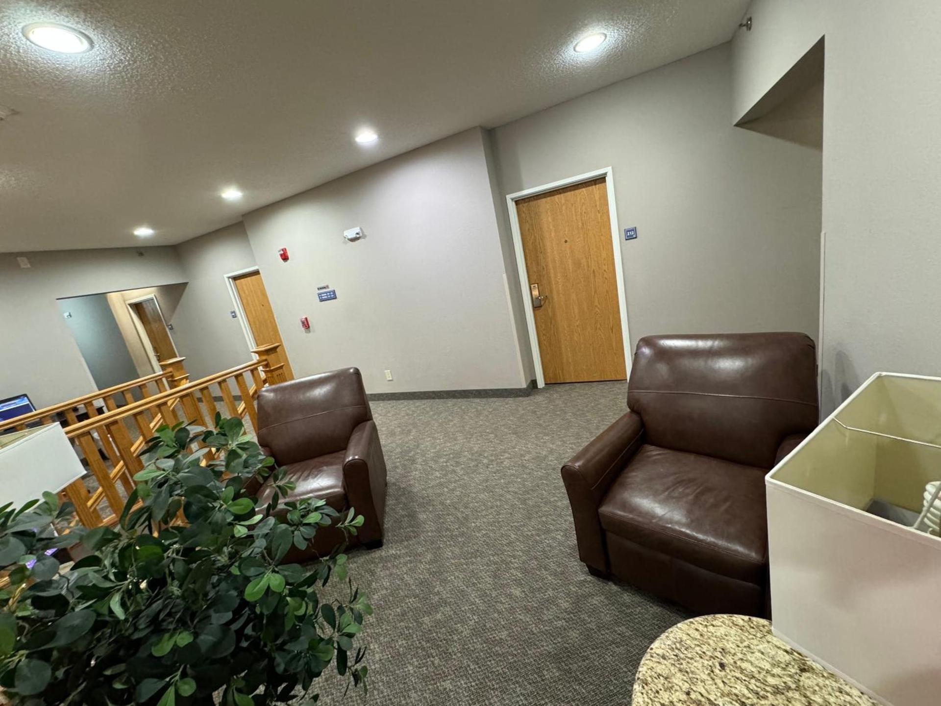 Garner INN & Suites photo 16