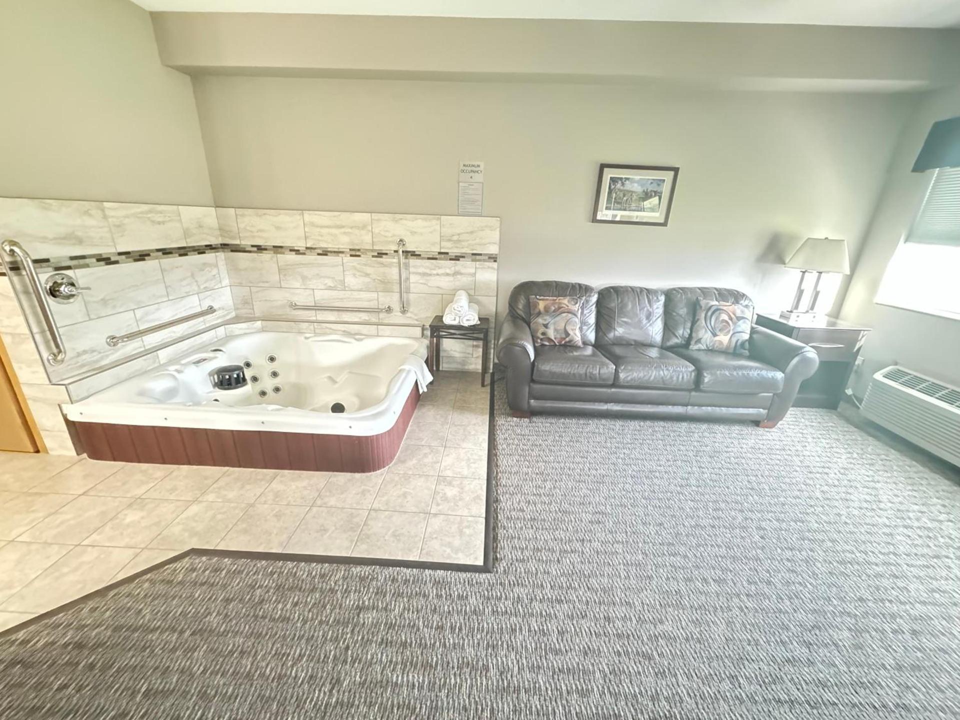 Garner INN & Suites photo 38