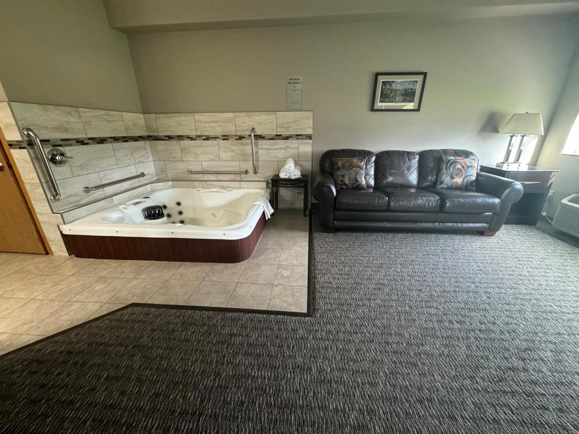 Garner INN & Suites photo 39