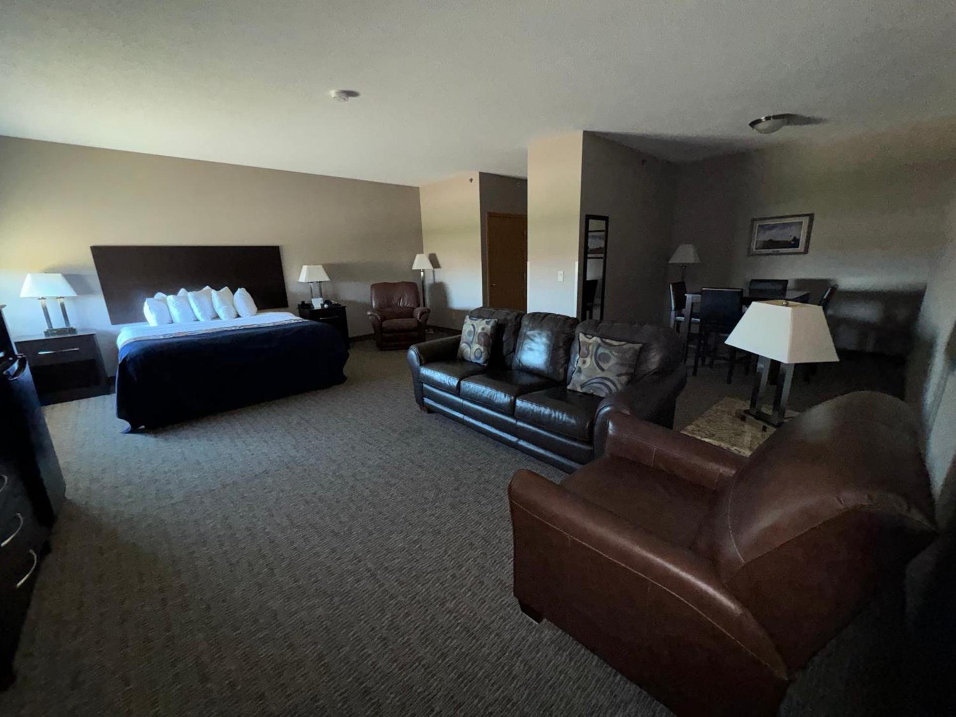 Garner INN & Suites photo 45