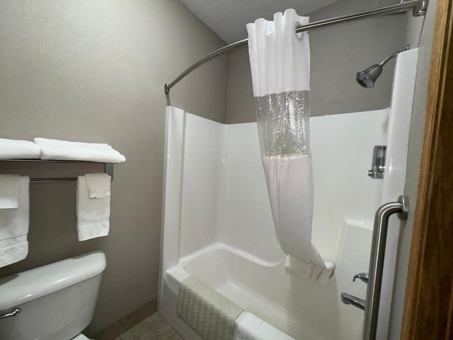 Garner INN & Suites photo 48