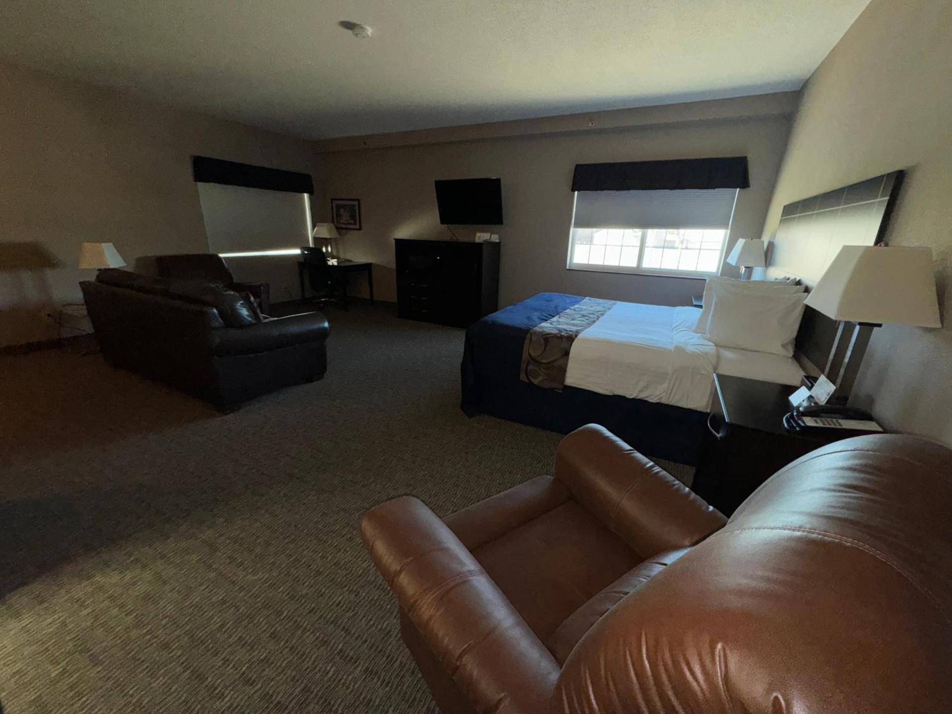Garner INN & Suites photo 63