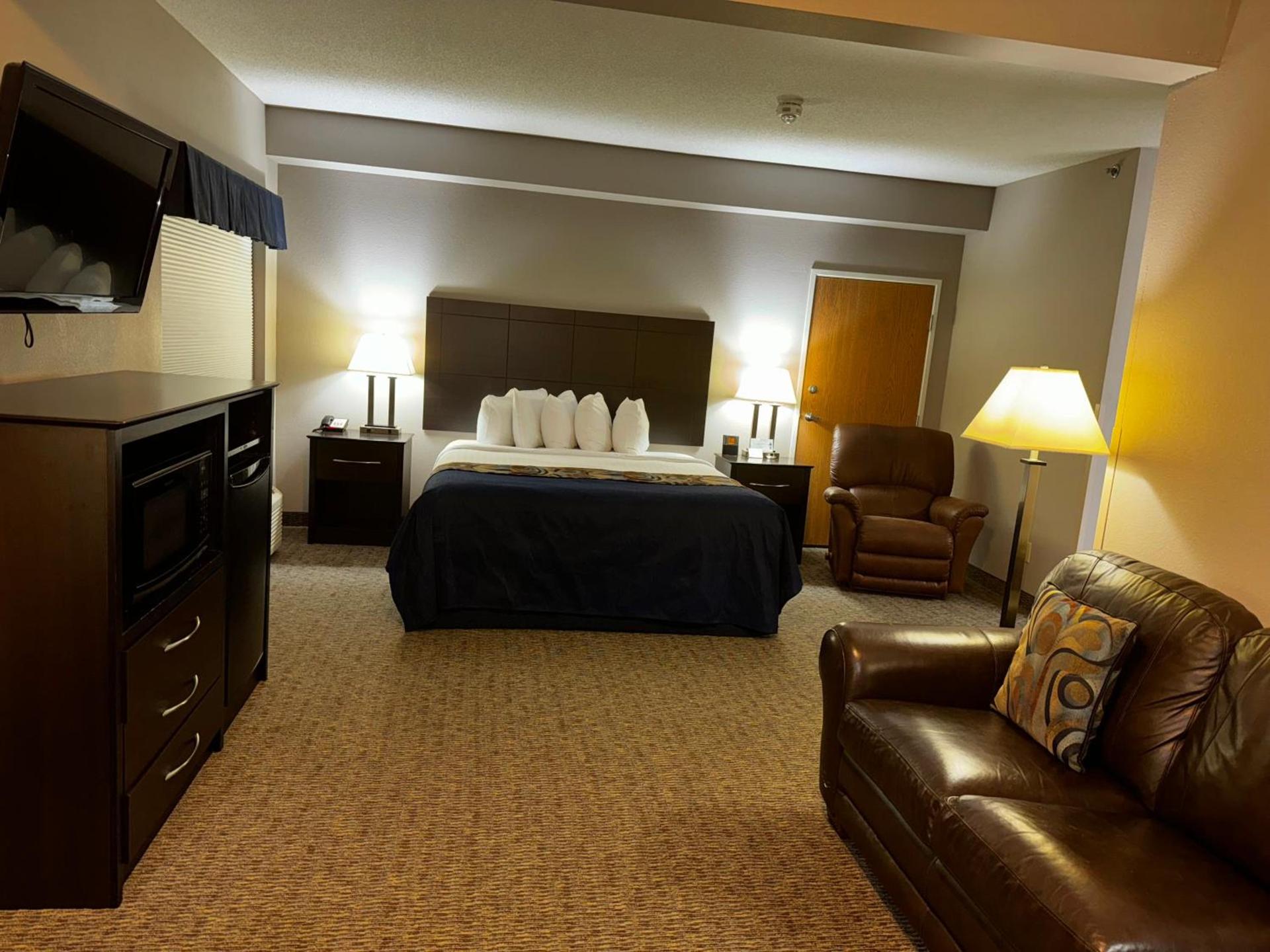 Garner INN & Suites photo 91