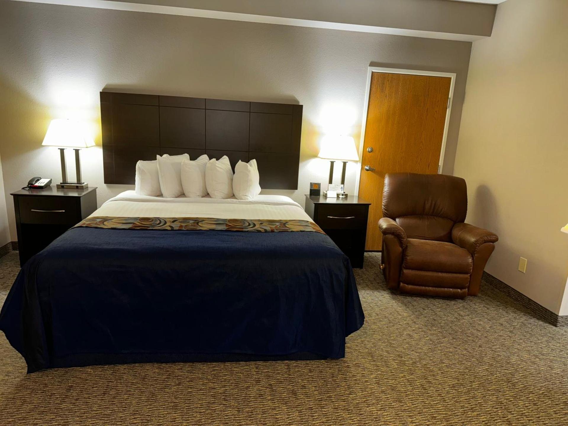 Garner INN & Suites photo 97