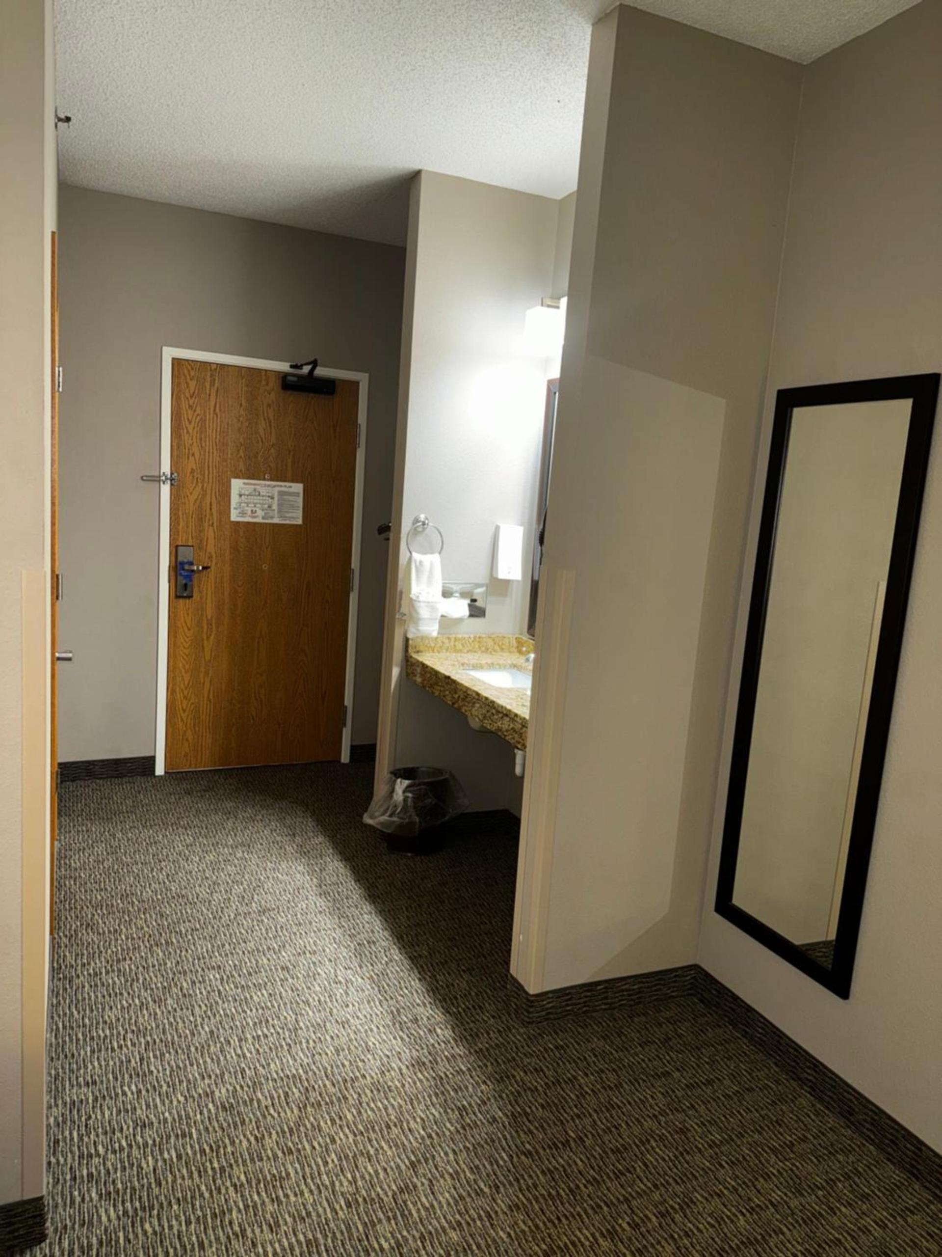 Garner INN & Suites photo 83