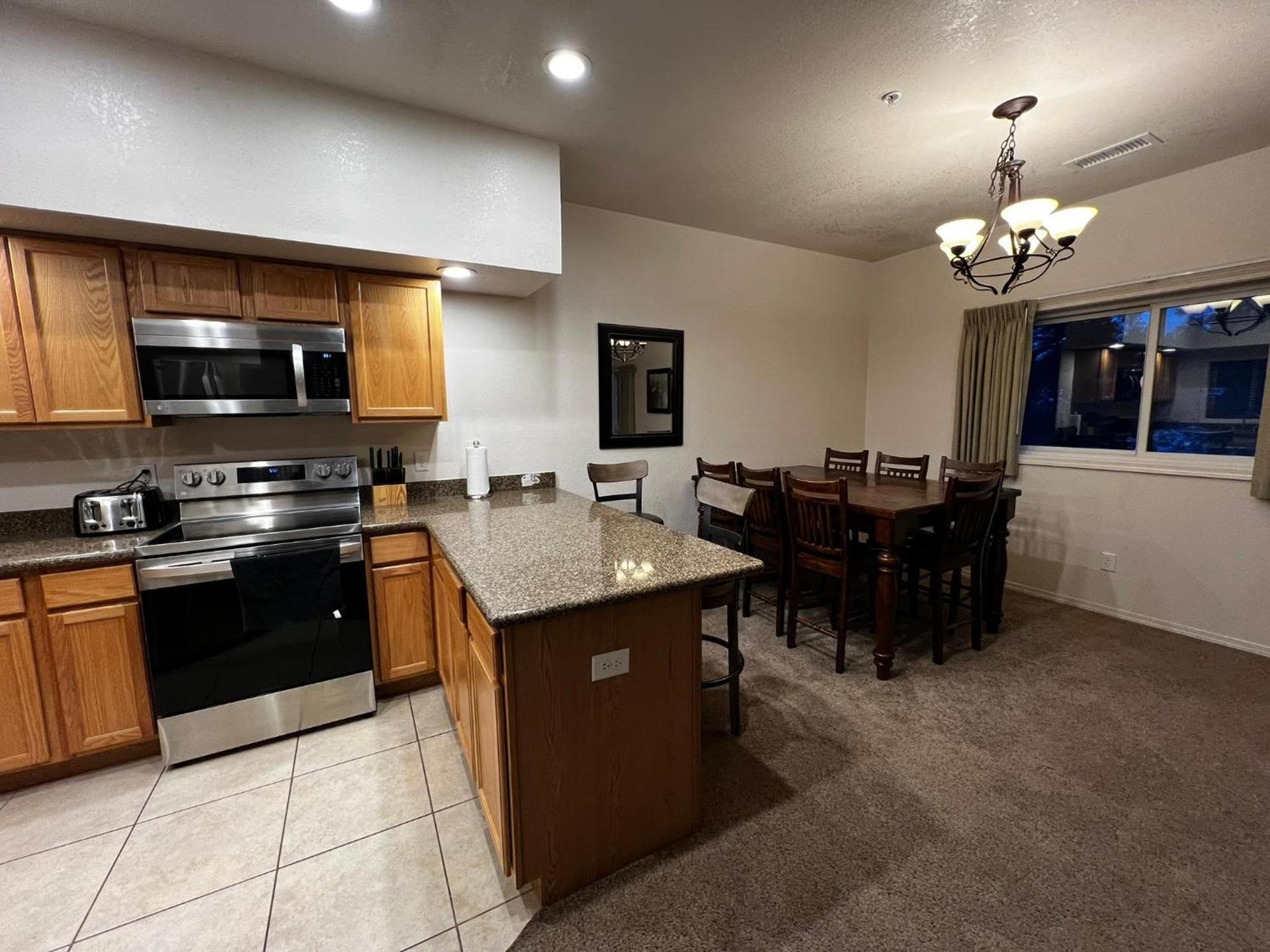 Canyon Plaza Premier Studios and Apts-South Rim photo 18