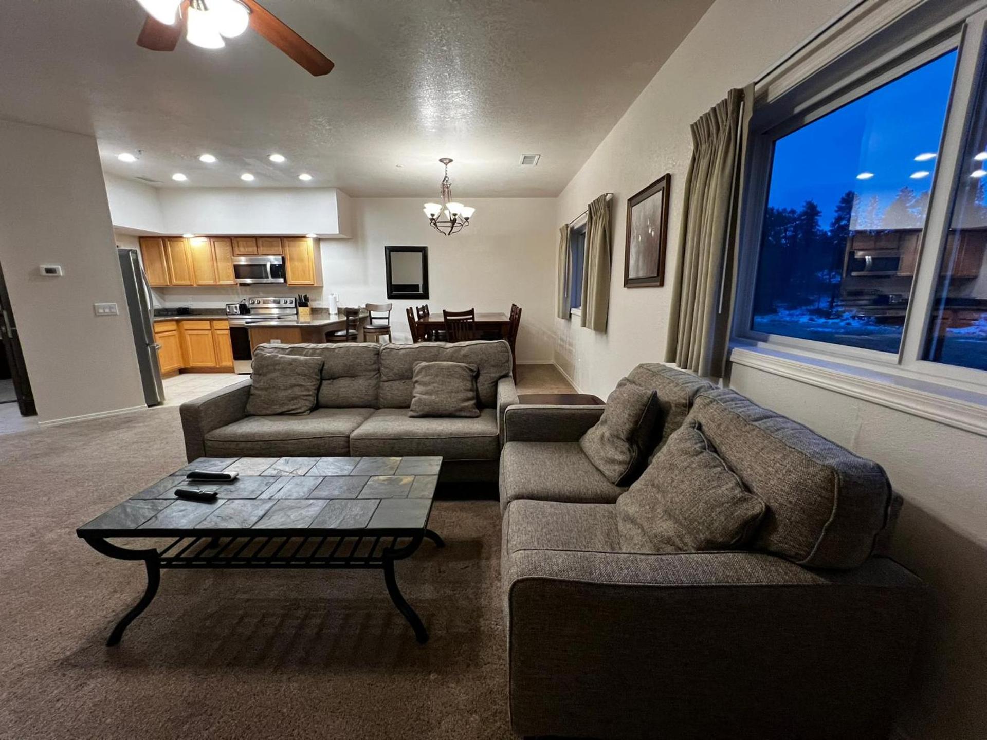 Canyon Plaza Premier Studios and Apts-South Rim photo 2
