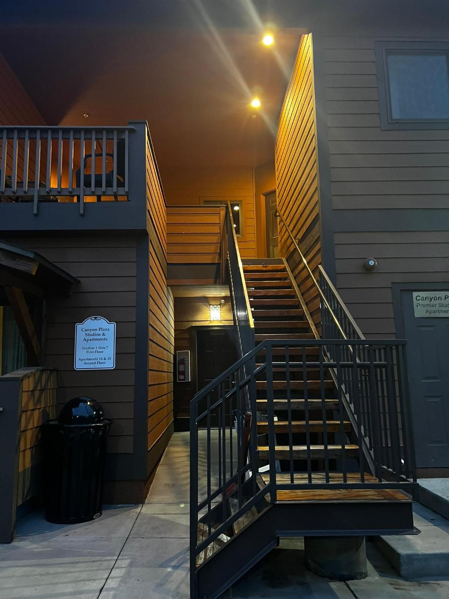 Canyon Plaza Premier Studios and Apts-South Rim photo 14