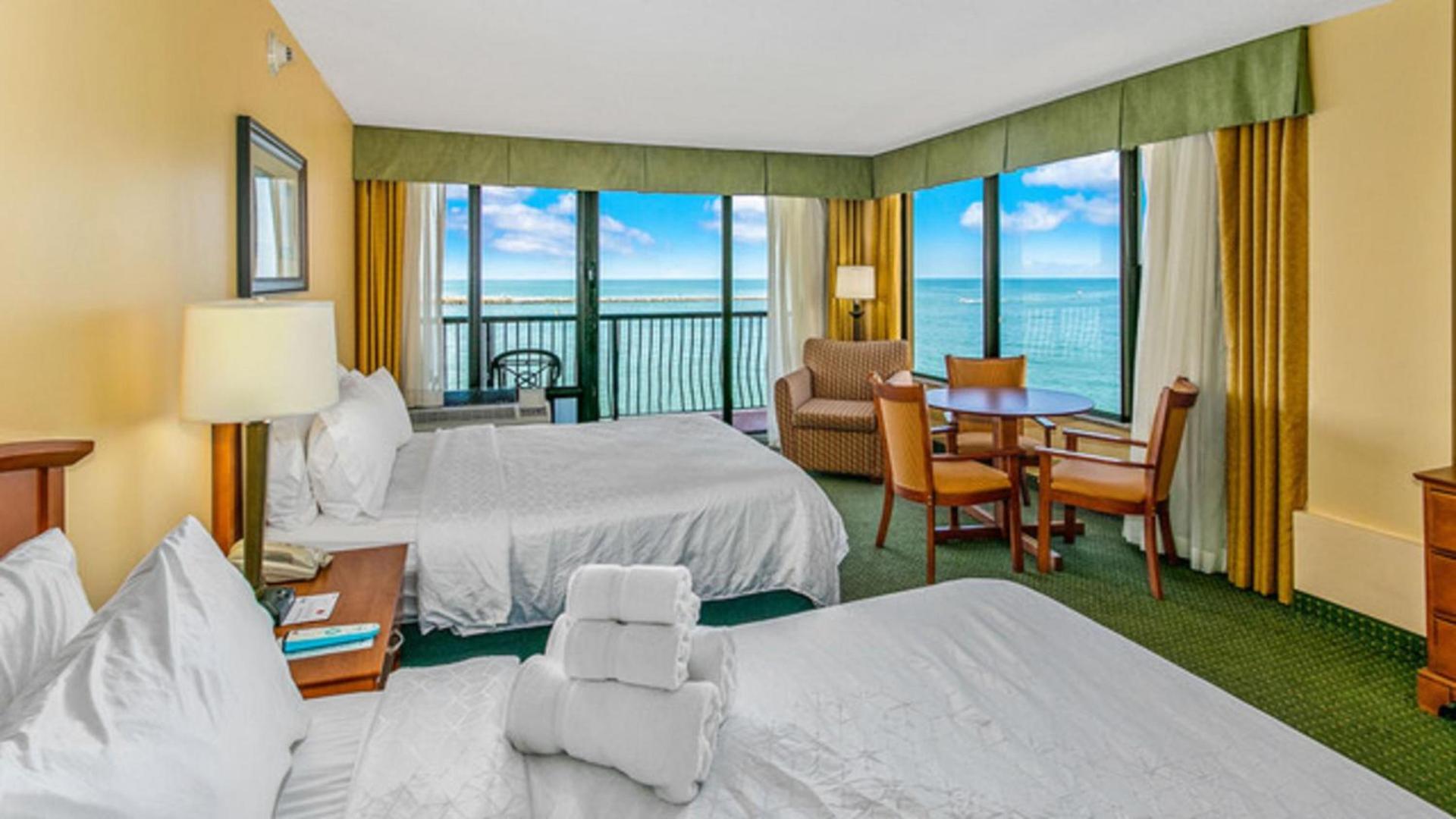 Holiday Inn & Suites Clearwater Beach by IHG photo 58