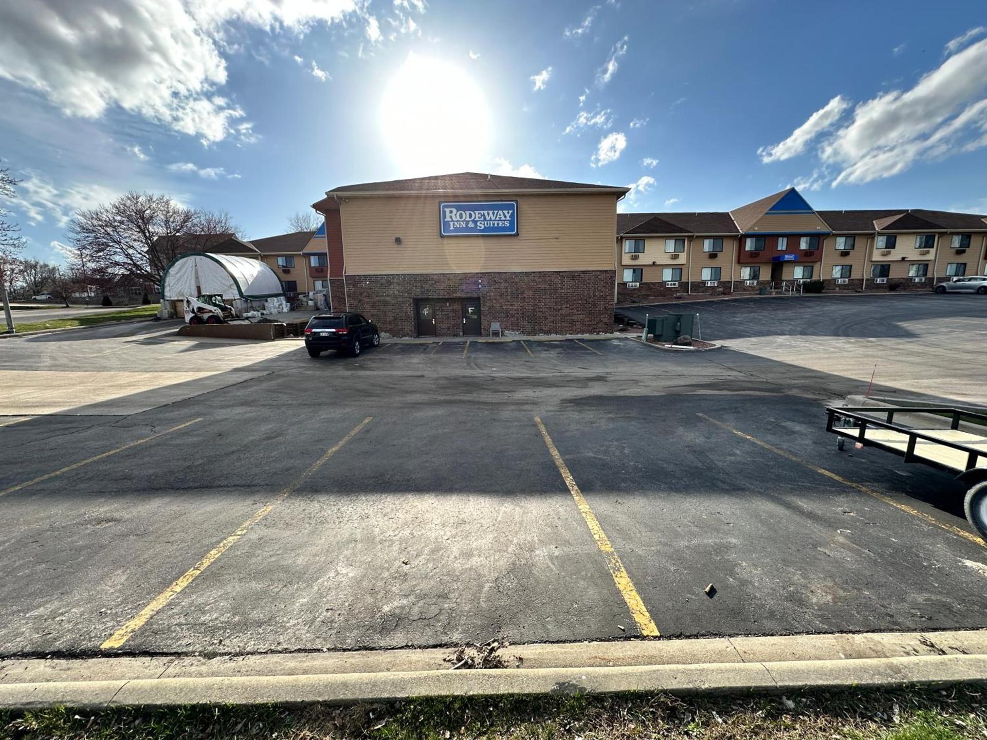 Rodeway Inn & Suites Madison East photo 47