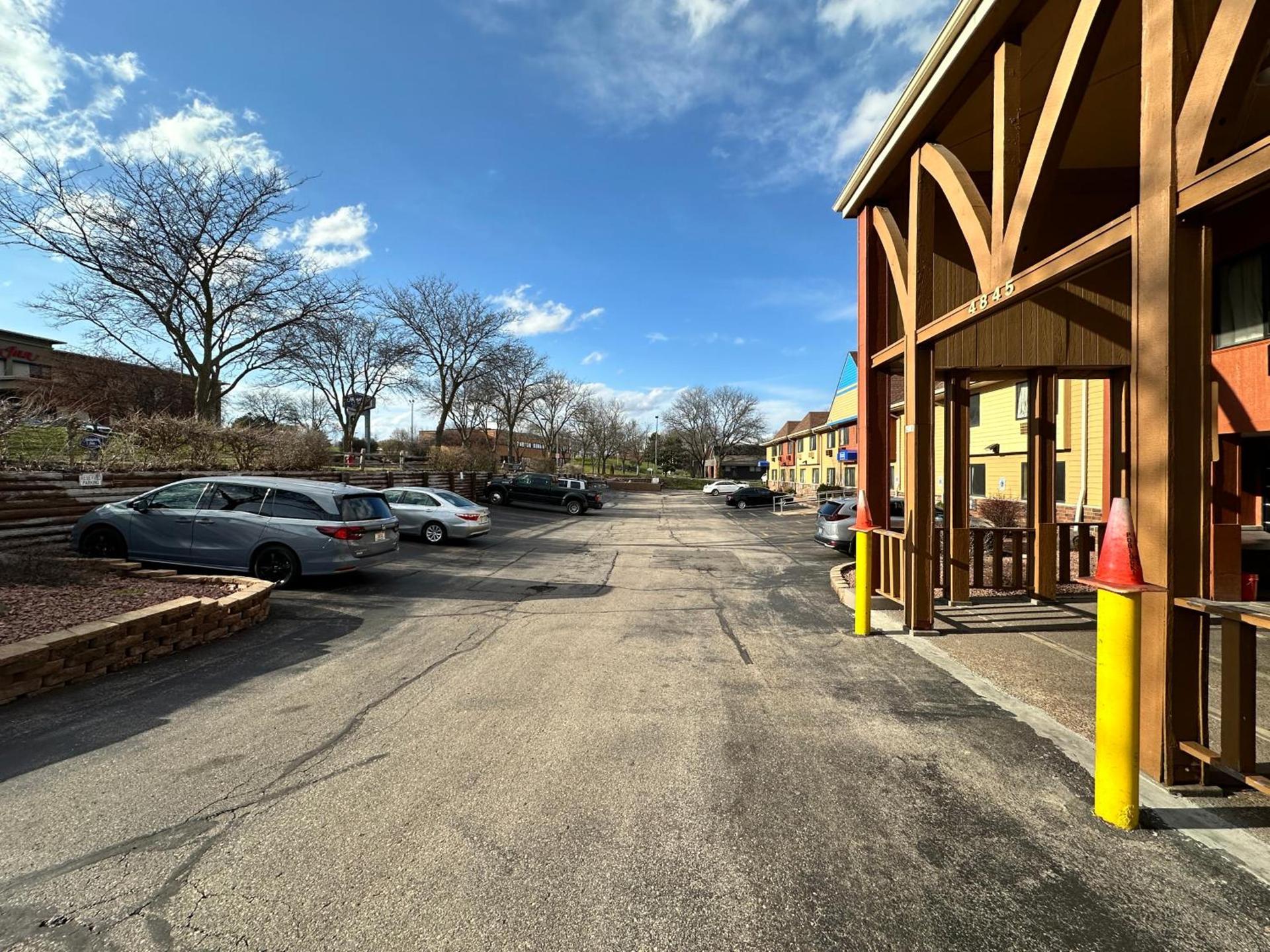 Rodeway Inn & Suites Madison East photo 48