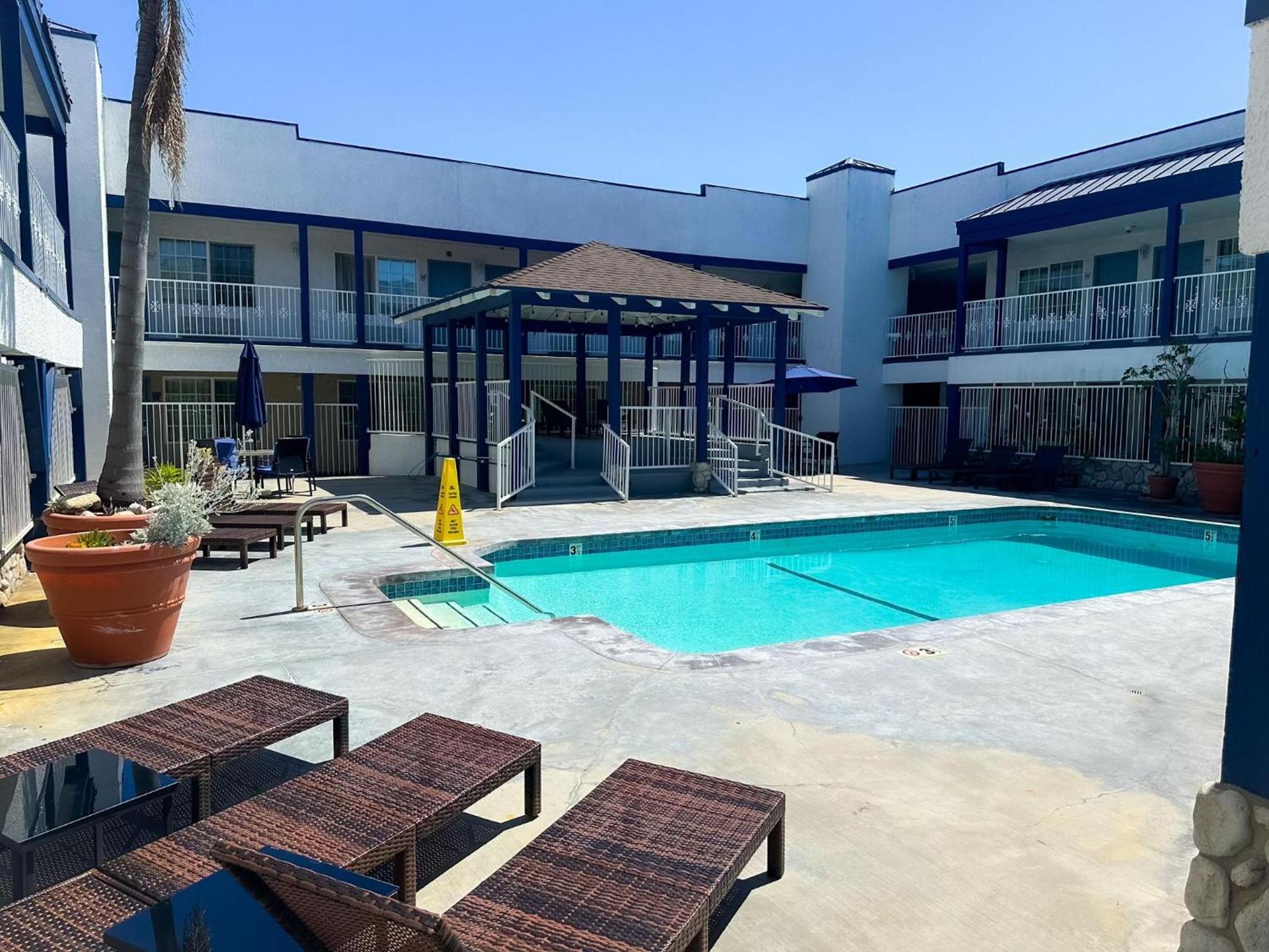 Wave Hotel Manhattan Beach photo 6